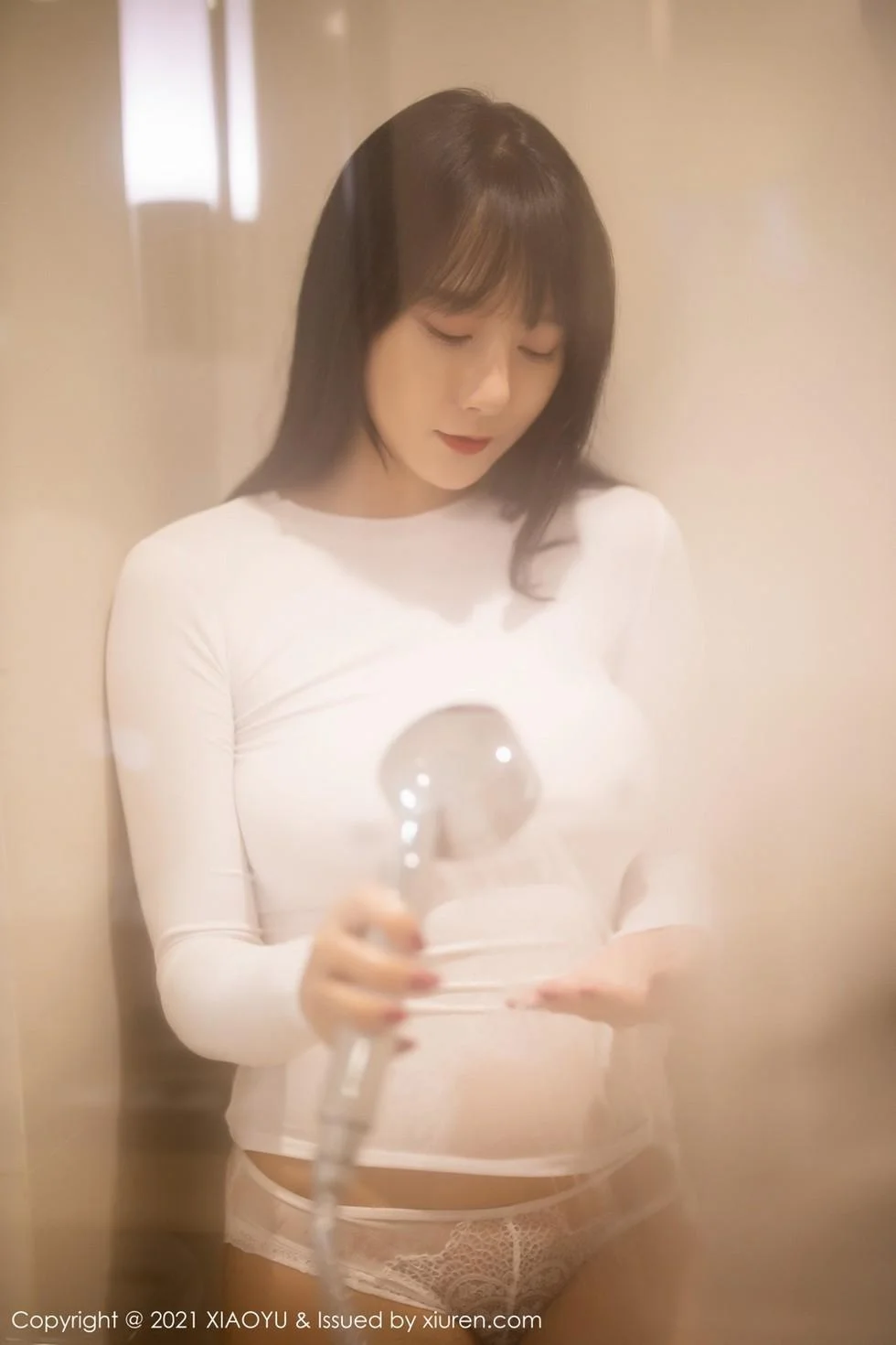 何嘉颖私房明亮浴室白色真空服饰配透视内裤绝美写真 第 100 张