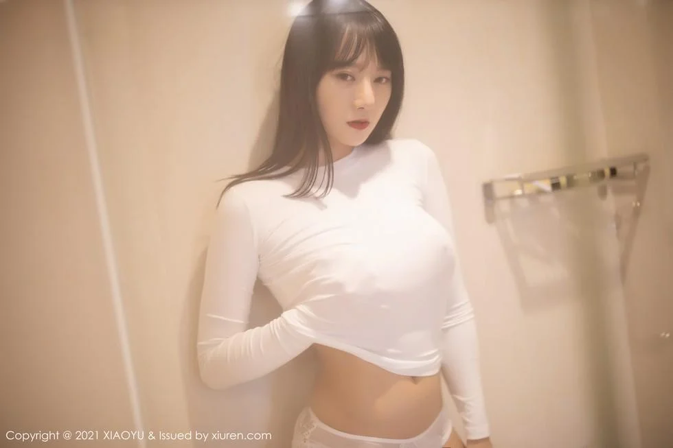 何嘉颖私房明亮浴室白色真空服饰配透视内裤绝美写真 第 88 张