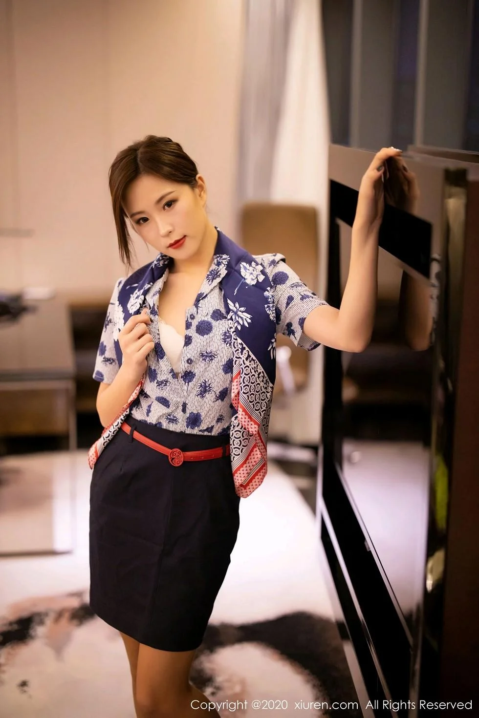 杨紫嫣Cynthia空乘制服主题性感内衣配黑丝裤袜绝美写真 第 5 张