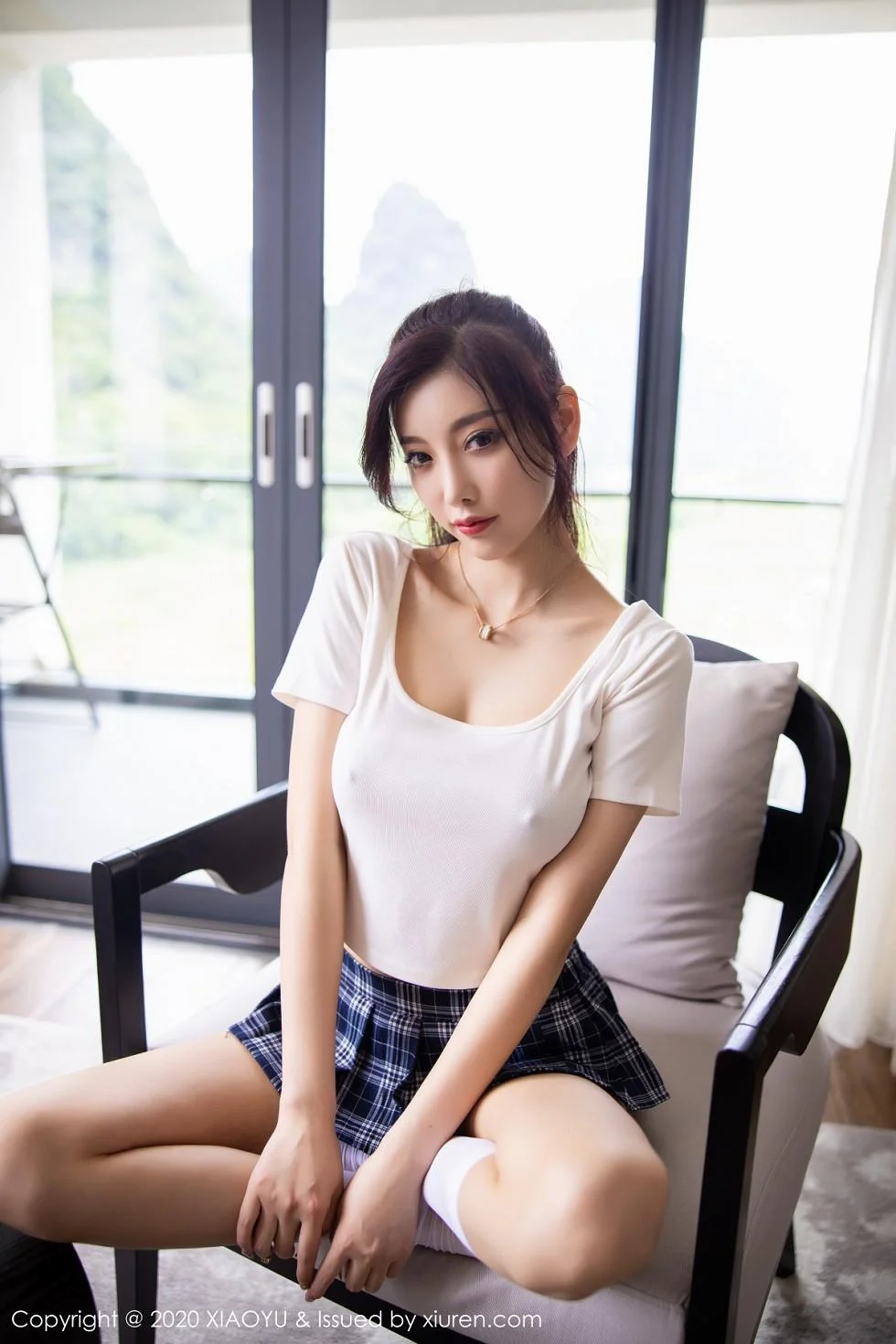 杨晨晨sugar阳朔旅拍格子JK短裙秀完美身材绝美写真 第 78 张