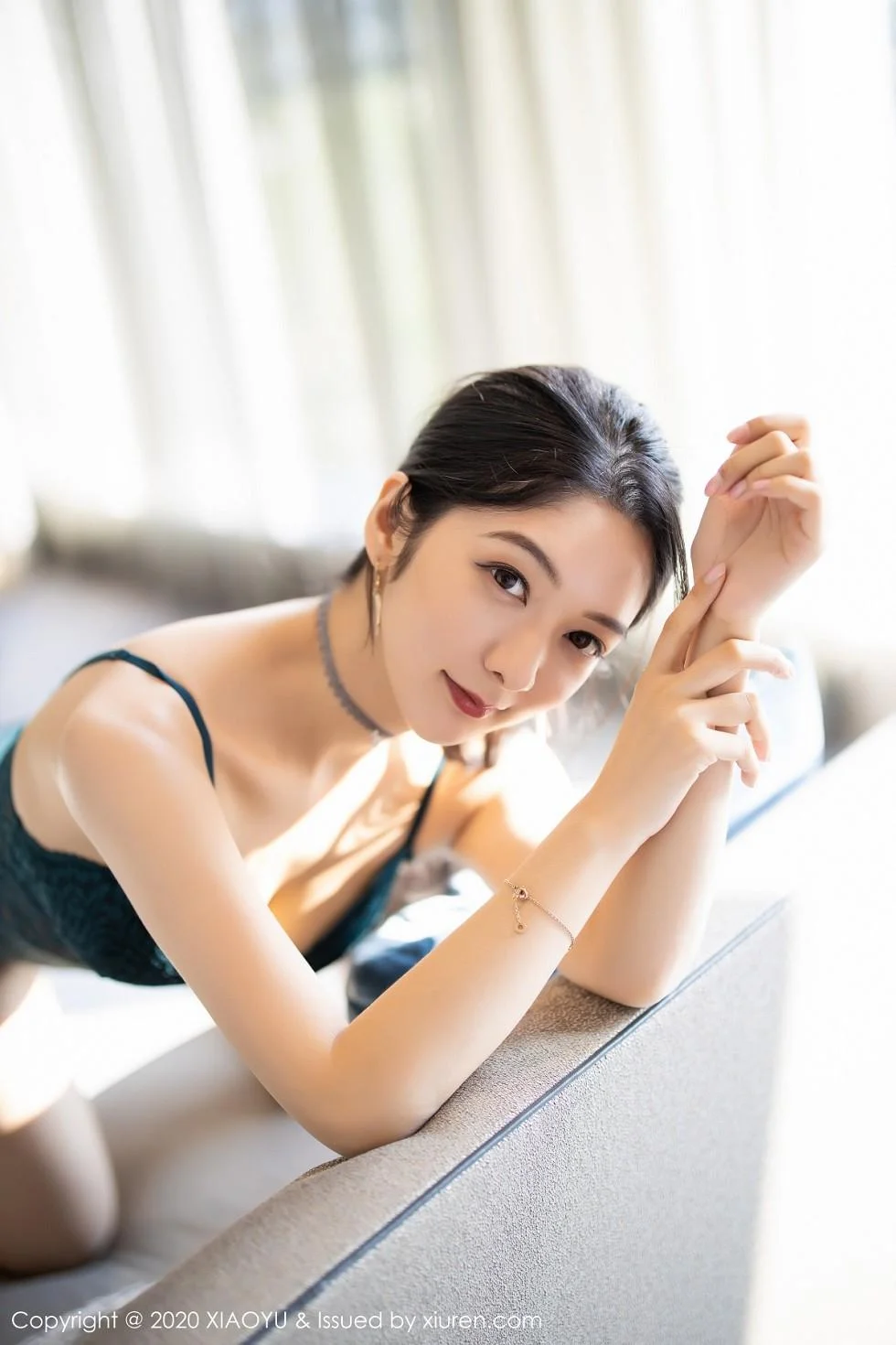 Angela小热巴澳门旅拍私房黑色内衣配吊带黑丝魅惑写真 第 155 张