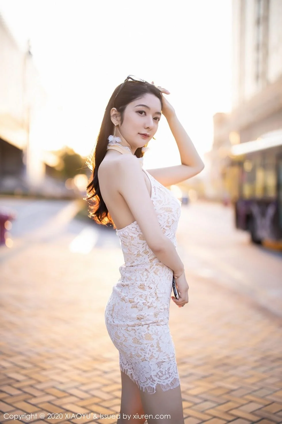 Angela小热巴澳门旅拍私房黑色内衣配吊带黑丝魅惑写真 第 187 张