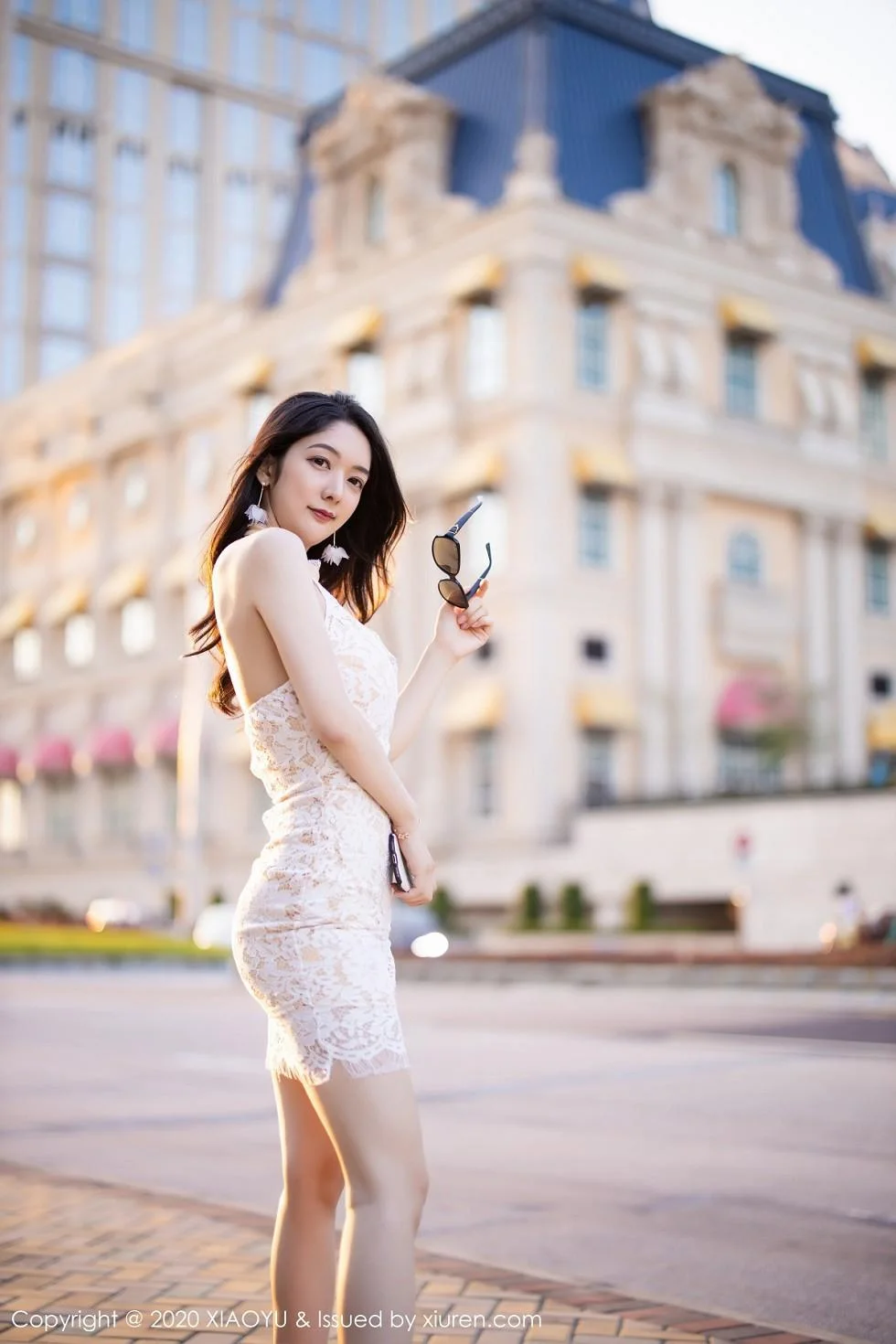 Angela小热巴澳门旅拍私房黑色内衣配吊带黑丝魅惑写真 第 192 张