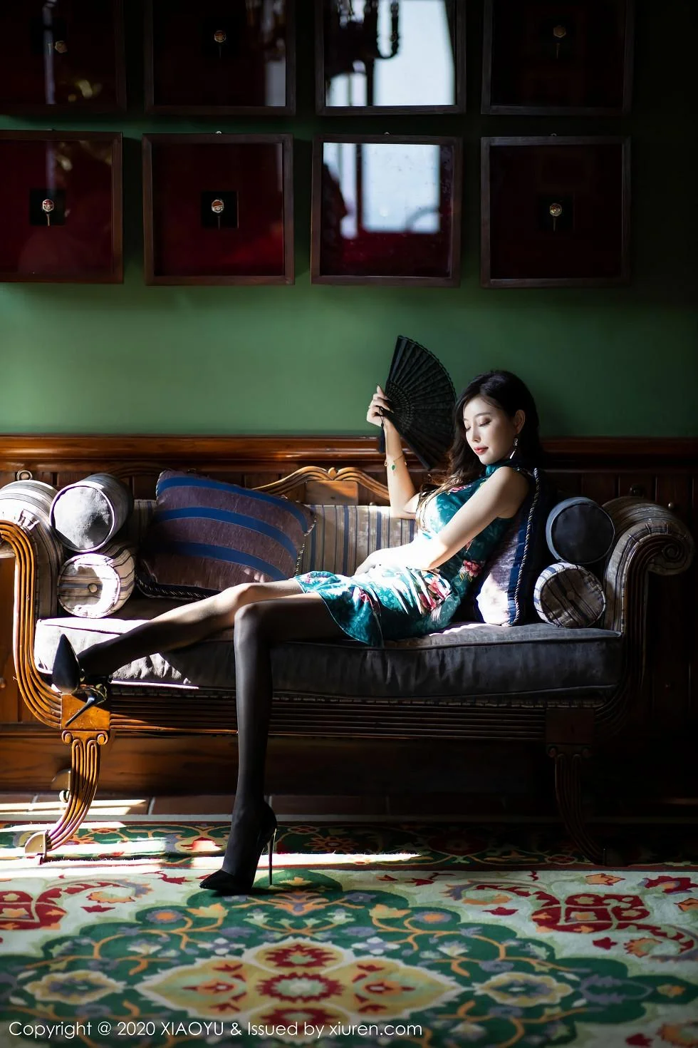 杨晨晨sugar私房古典旗袍配黑丝裤袜秀美腿绝美写真 第 39 张