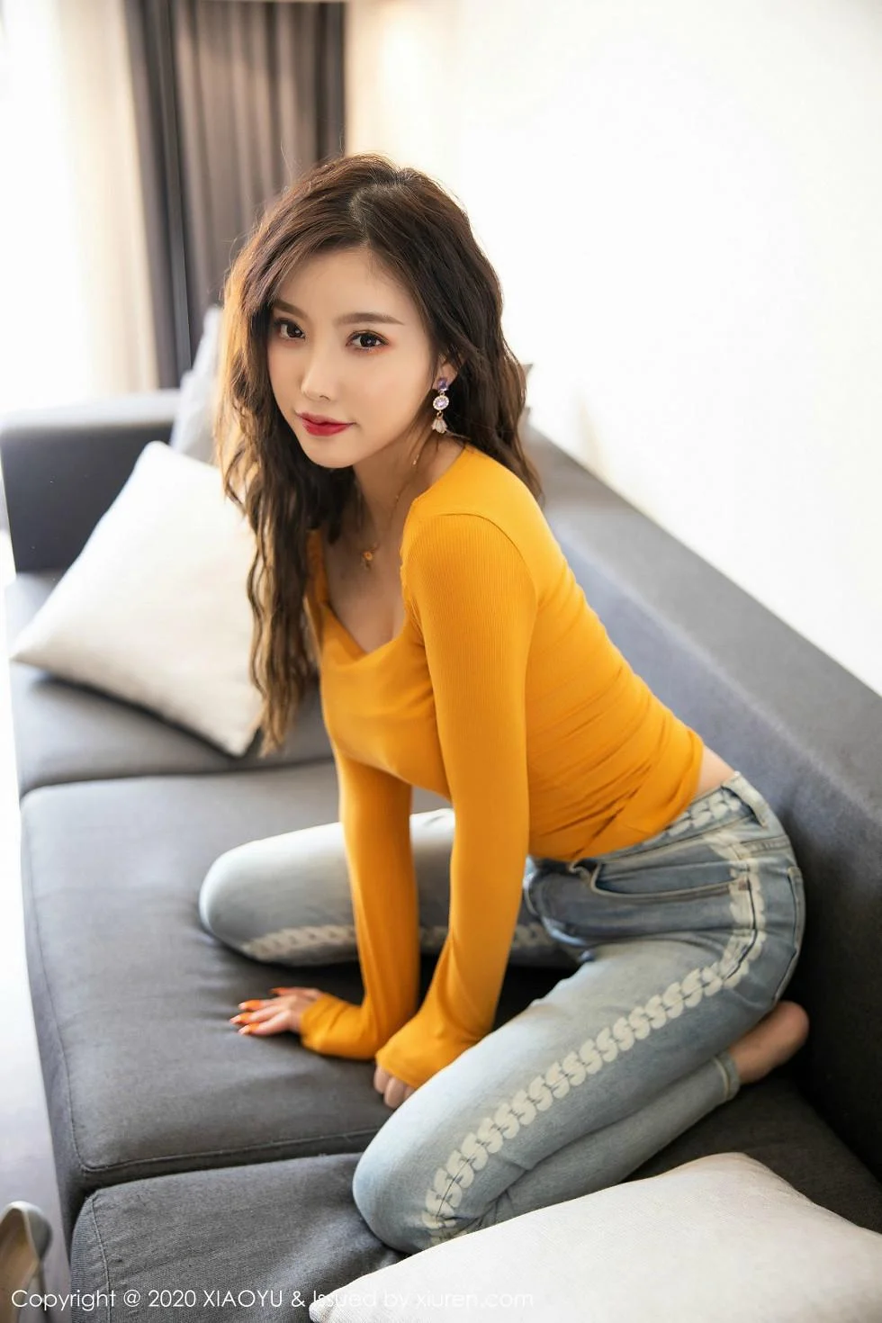 杨晨晨sugar济州岛旅拍撩衣真空半露豪乳撩人绝美写真 第 56 张