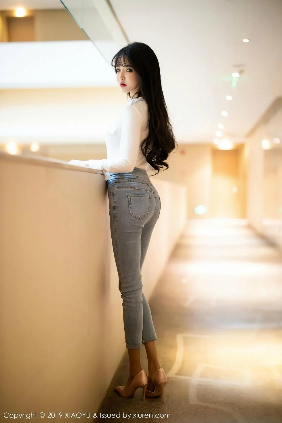 Miko酱吖私房脱紧身牛仔裤露超薄肉丝撩人绝美写真 第 49 张