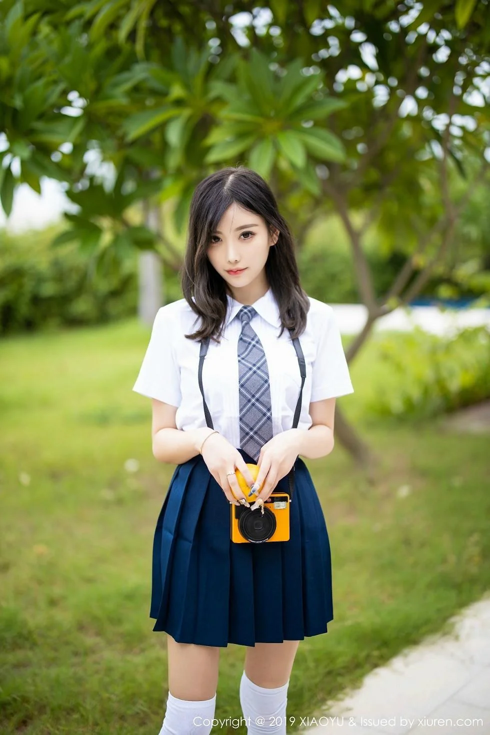 杨晨晨sugar心愿旅拍清纯学生装半脱露蕾丝内衣绝美写真 第 1 张