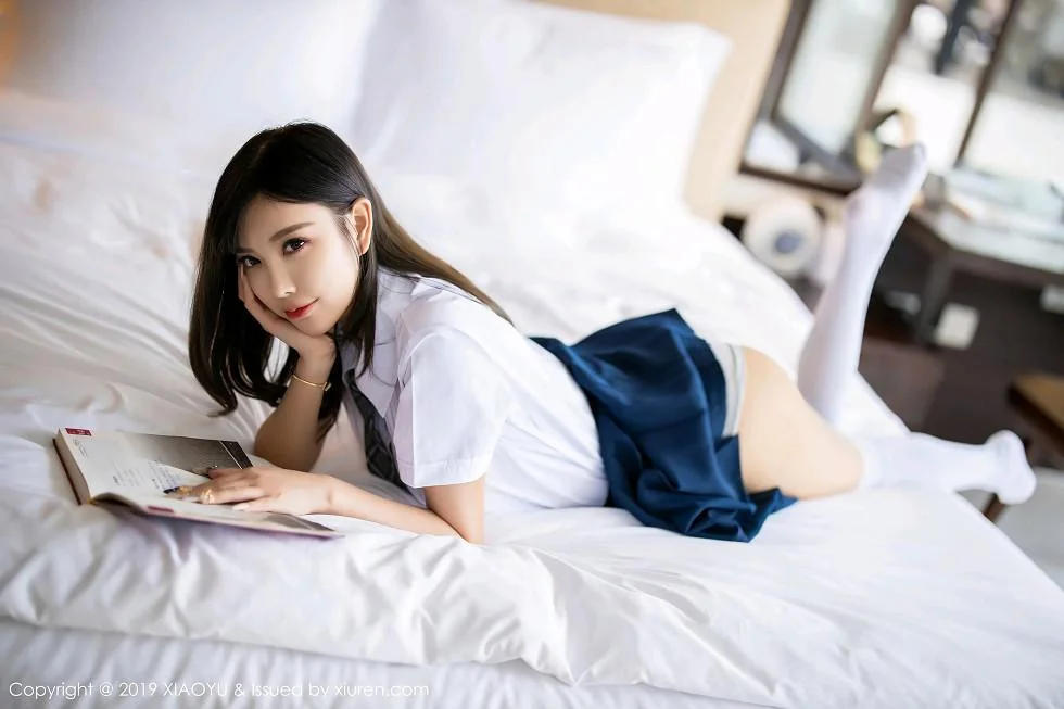 杨晨晨sugar心愿旅拍清纯学生装半脱露蕾丝内衣绝美写真 第 20 张