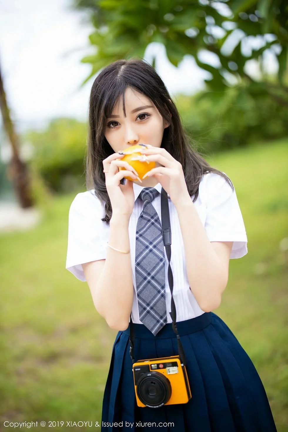 杨晨晨sugar心愿旅拍清纯学生装半脱露蕾丝内衣绝美写真 第 3 张