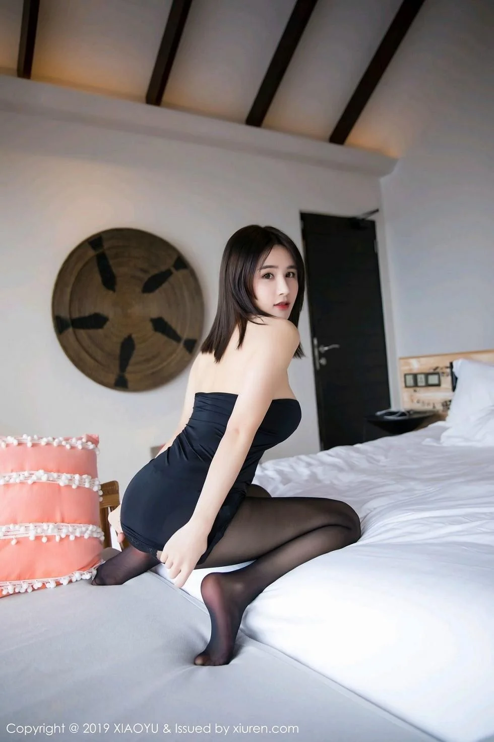 小尤奈马尔代夫旅拍泳池里红色比基尼秀豪乳绝美写真 第 126 张