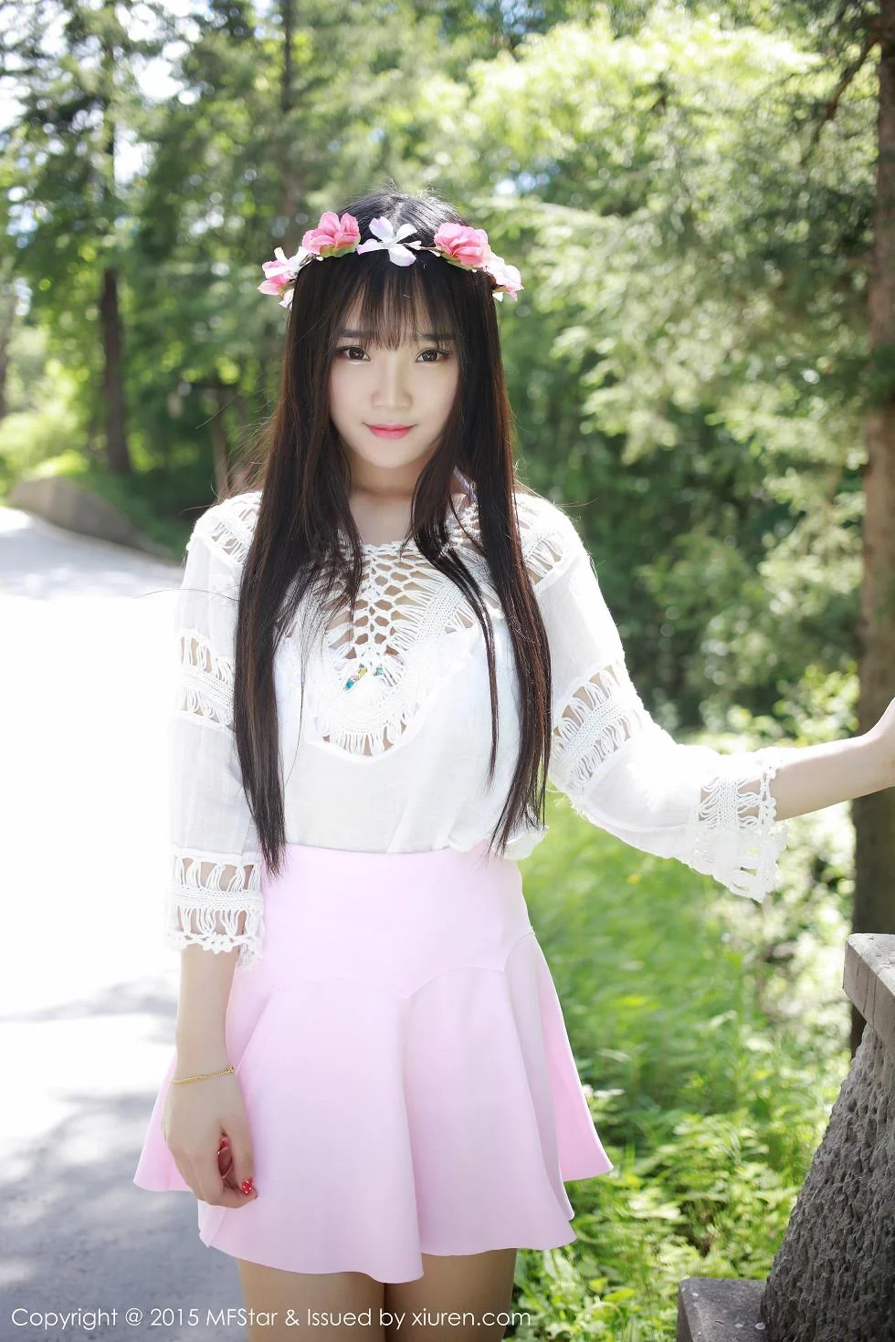 夏瑶baby九寨沟旅拍浴缸里丰满身材撩人诱惑 第 49 张