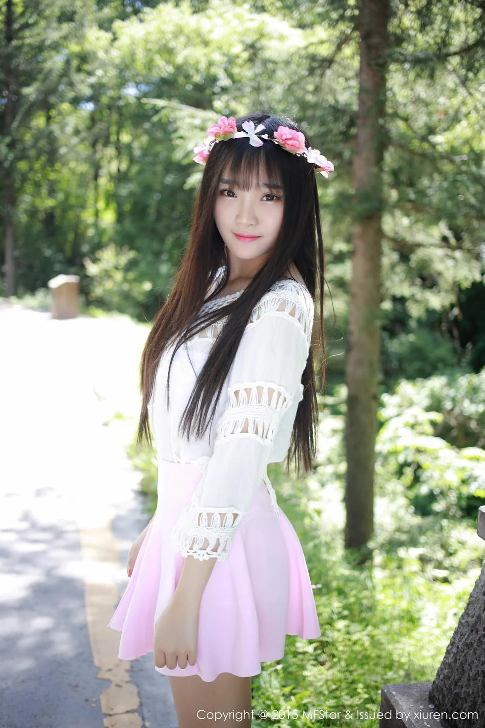 夏瑶baby九寨沟旅拍浴缸里丰满身材撩人诱惑 第 52 张