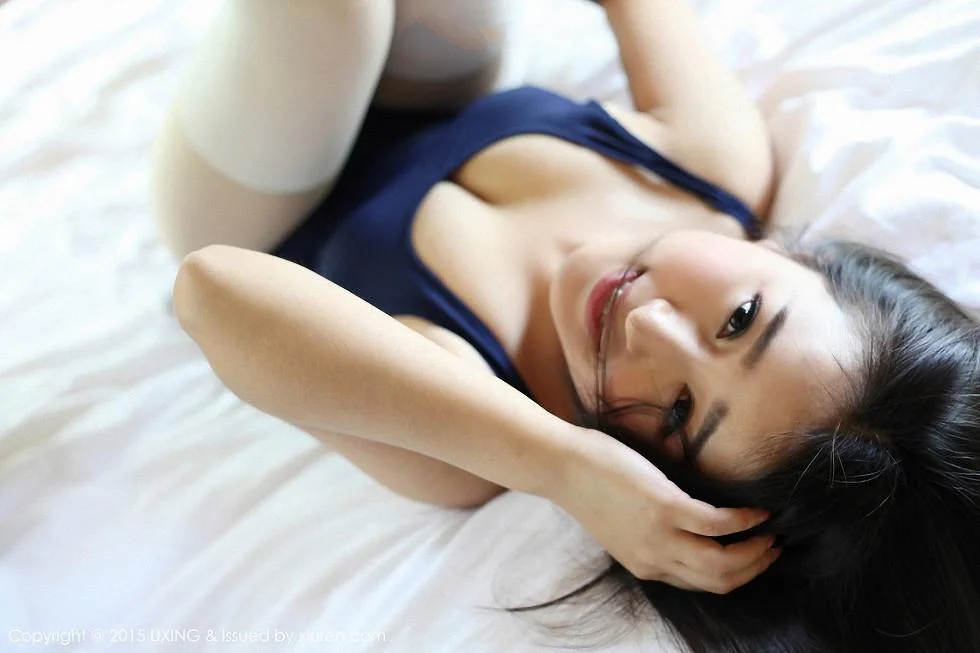 煊煊sunny居家性感内衣童颜巨乳青涩写真 第 55 张
