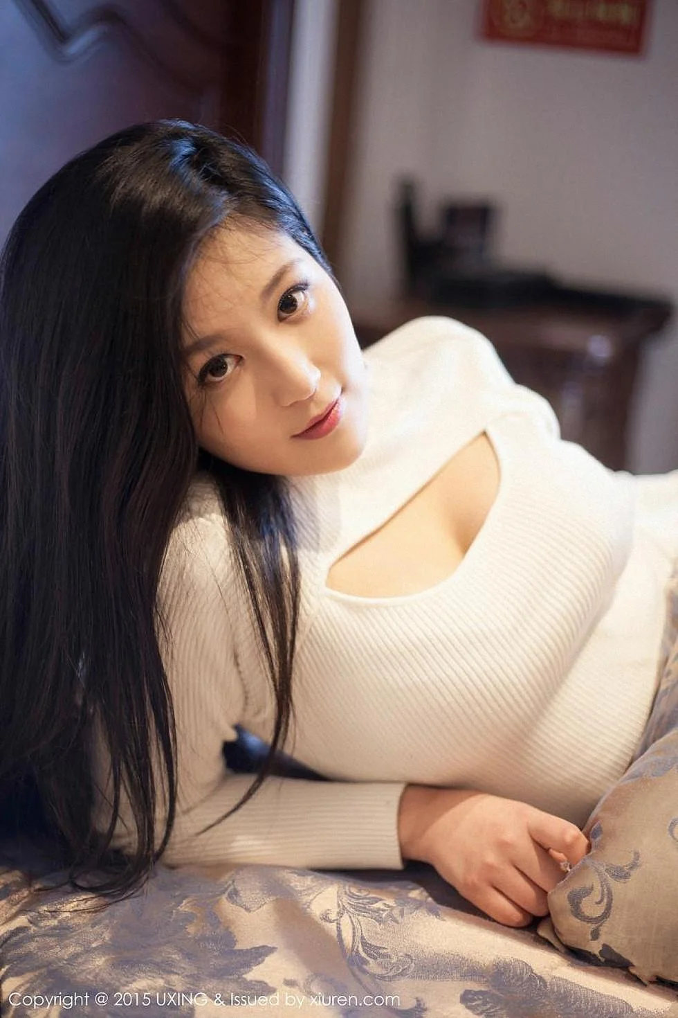 莲漪lenne红色内裤性感翘臀低胸内衣秀豪乳 第 29 张