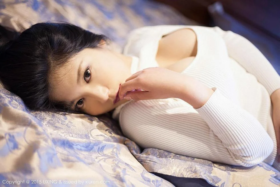 莲漪lenne红色内裤性感翘臀低胸内衣秀豪乳 第 38 张
