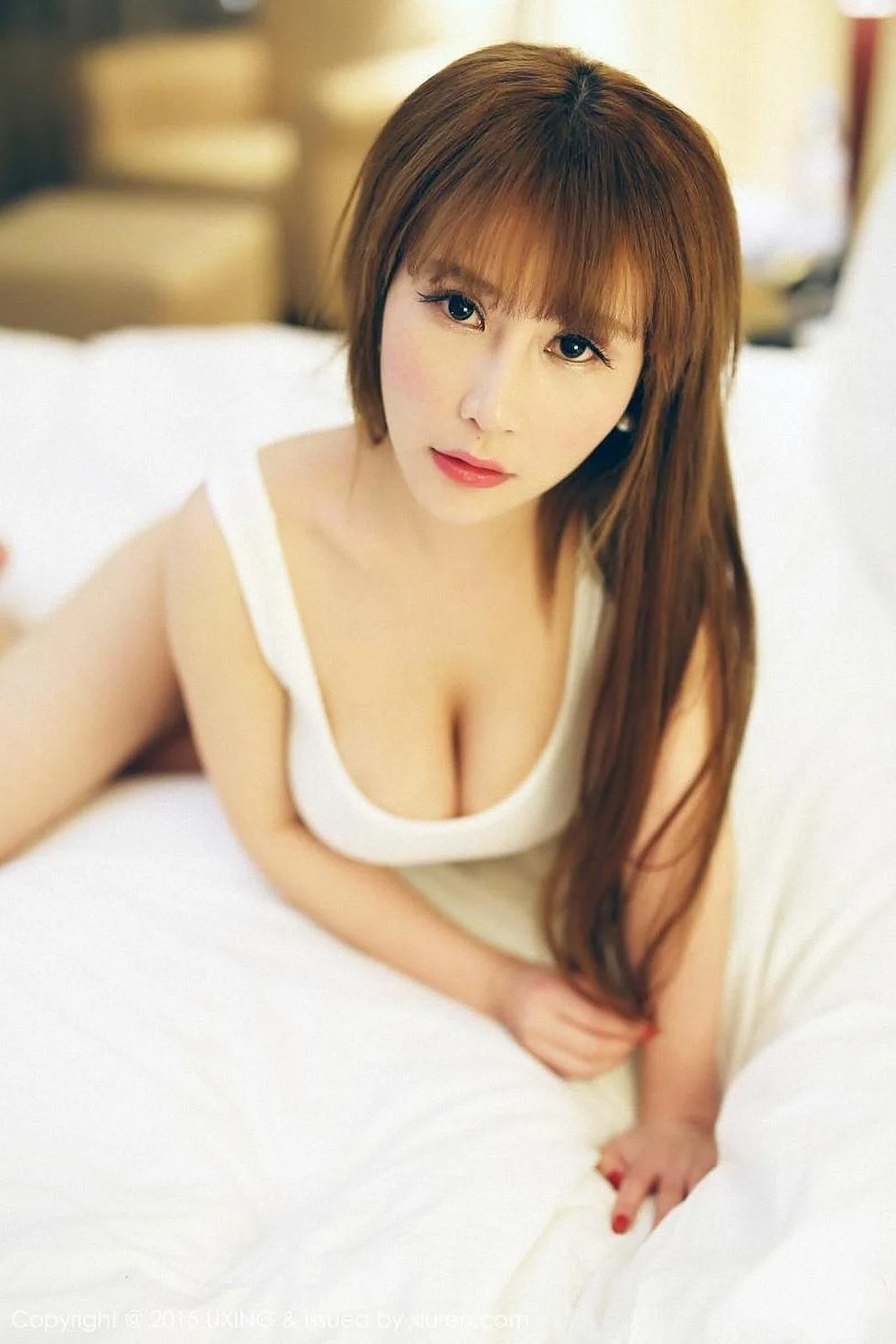 苏可可白色丁字裤性感美臀脱内衣豪乳绝美写真 第 9 张