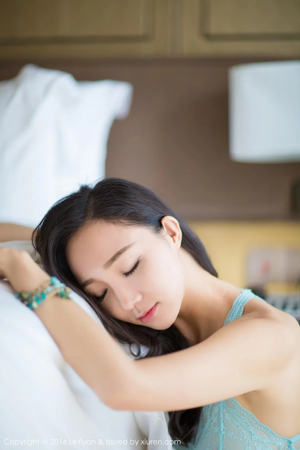 蓓蓓maggie薄纱情趣睡裙透视秀美乳私房绝美写真 第 63 张