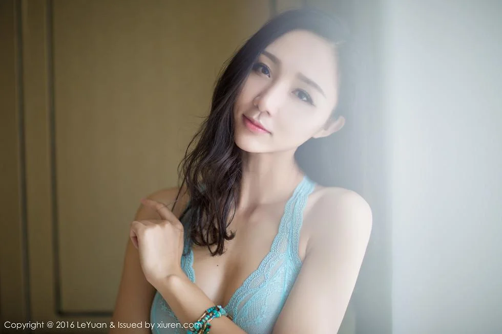蓓蓓maggie薄纱情趣睡裙透视秀美乳私房绝美写真 第 71 张