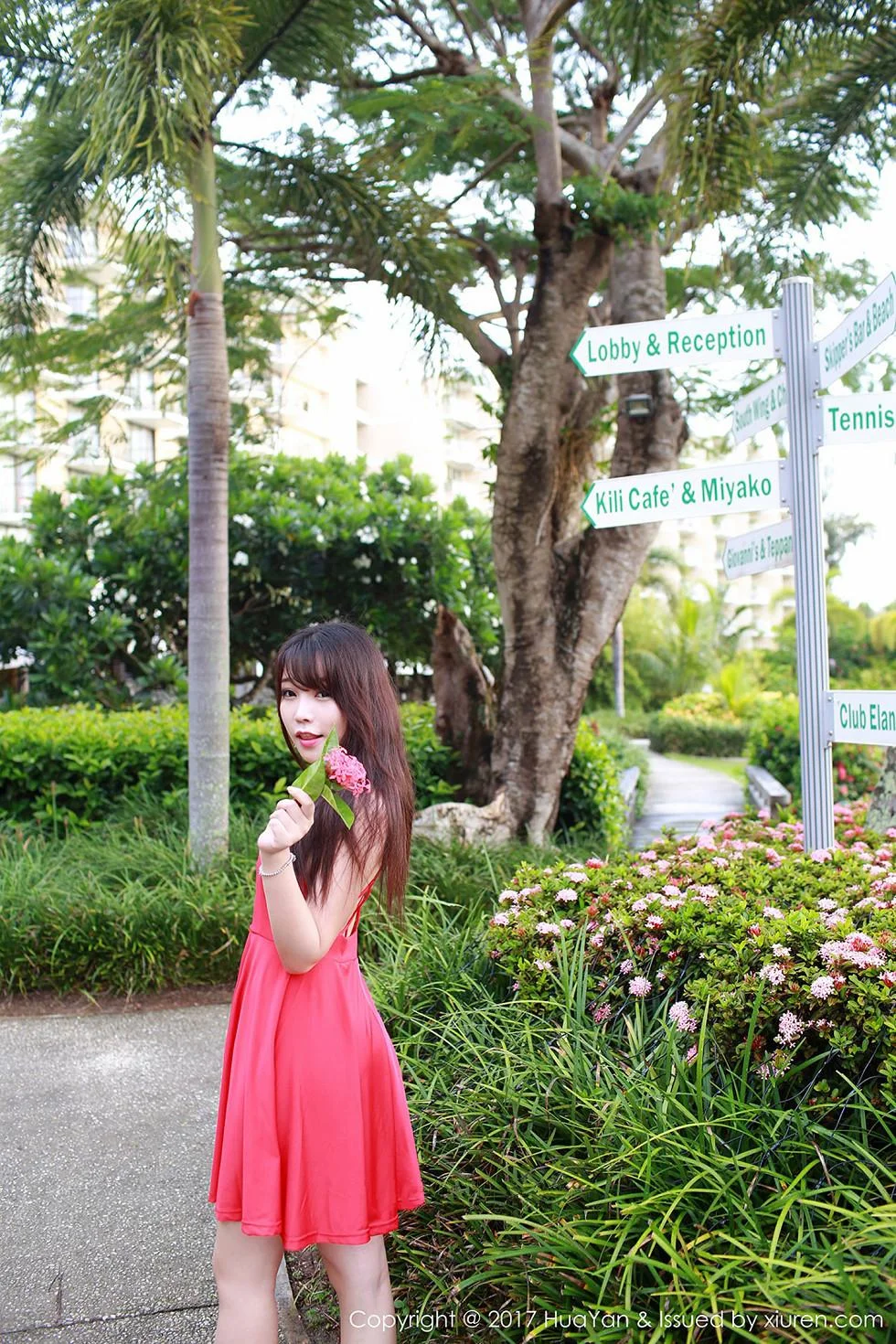 芝芝Booty塞班岛旅拍粉红高叉连体内衣湿身绝美写真 第 114 张