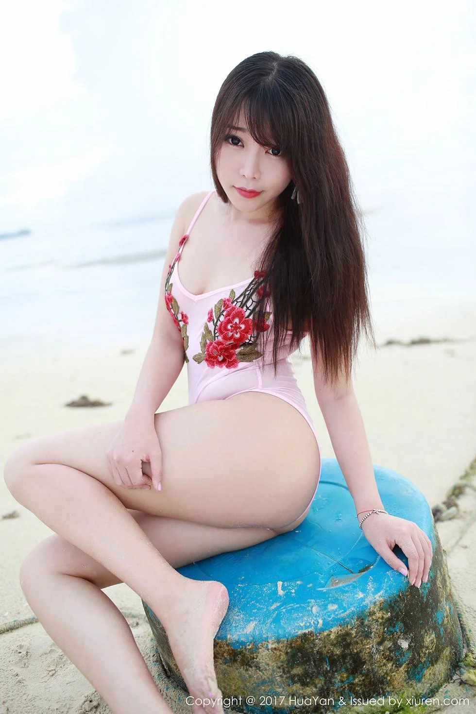 芝芝Booty塞班岛旅拍粉红高叉连体内衣湿身绝美写真 第 18 张