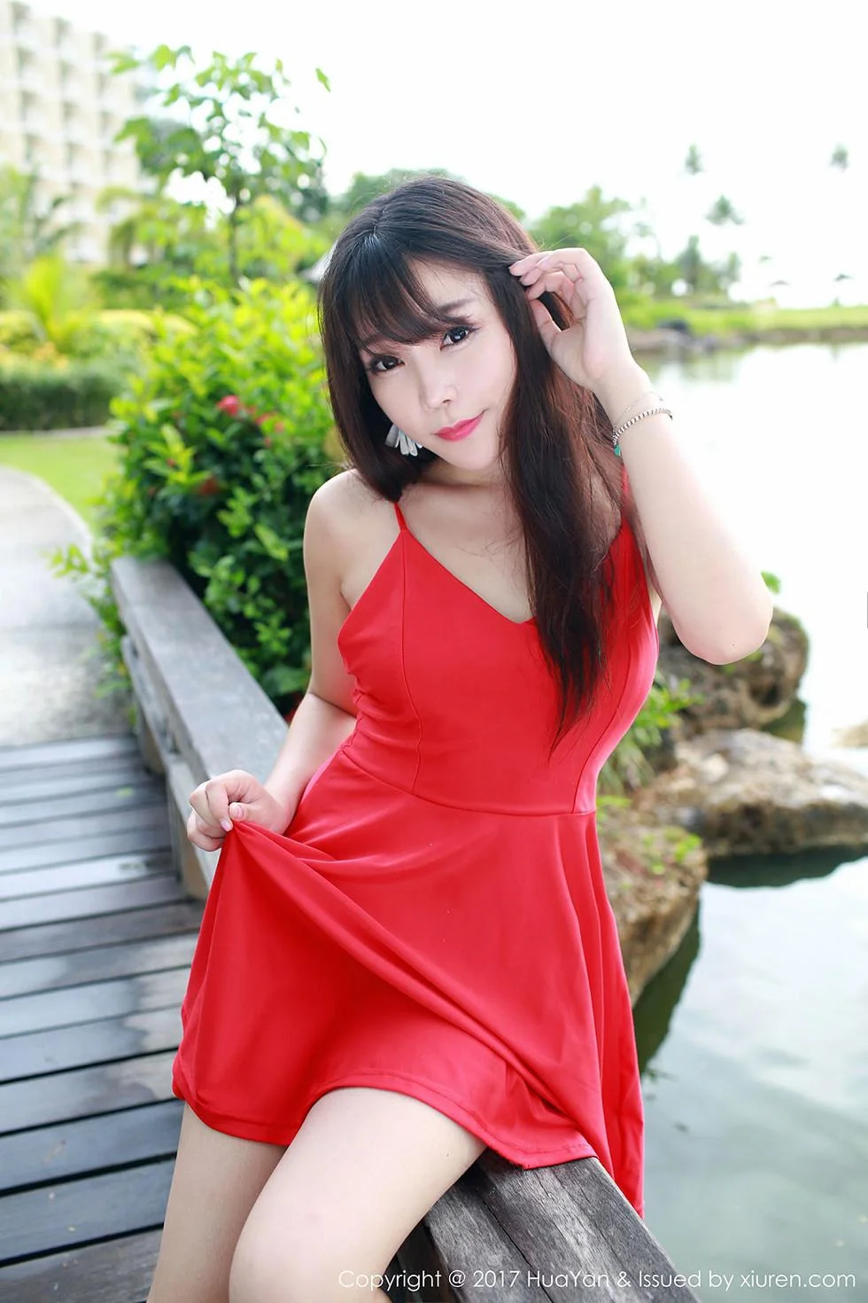 芝芝Booty塞班岛旅拍粉红高叉连体内衣湿身绝美写真 第 80 张