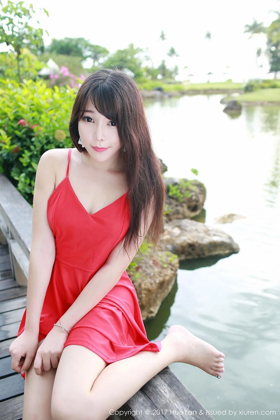 芝芝Booty塞班岛旅拍粉红高叉连体内衣湿身绝美写真 第 83 张