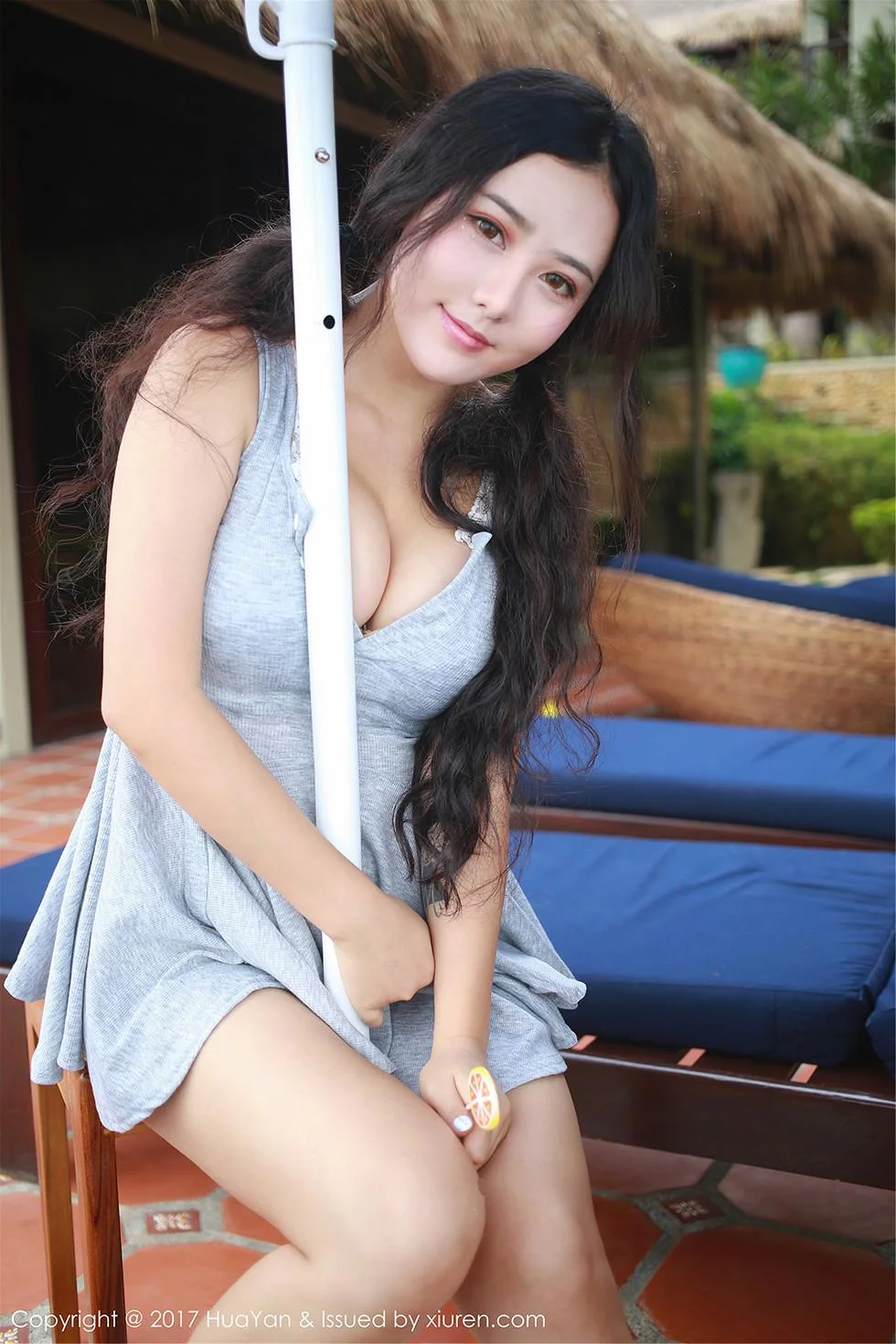Manuela玛鲁娜长滩岛旅拍灰色丁字裤半脱秀翘臀绝美写真 第 10 张