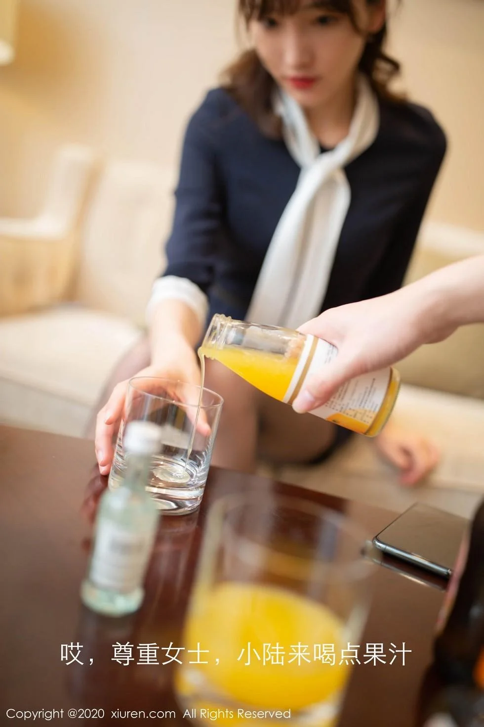 陆萱萱剧情系列女友NTR主题性感内衣配黑丝裤袜绝美写真 第 9 张