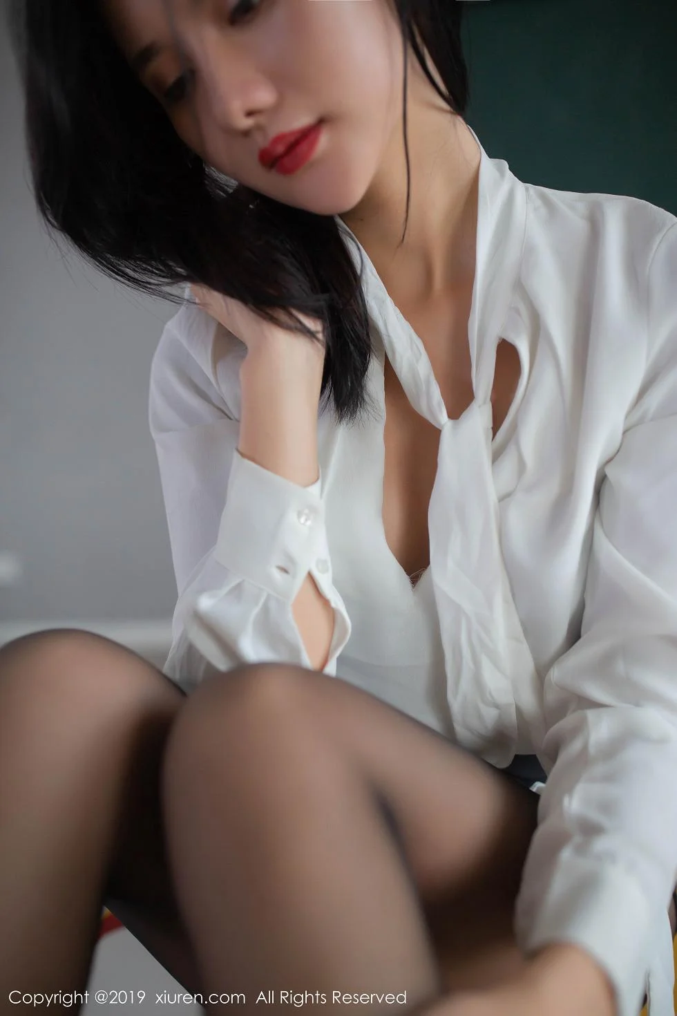 就是阿朱啊魅惑教师制服白衬衣配无内黑丝裤袜绝美写真 第 28 张