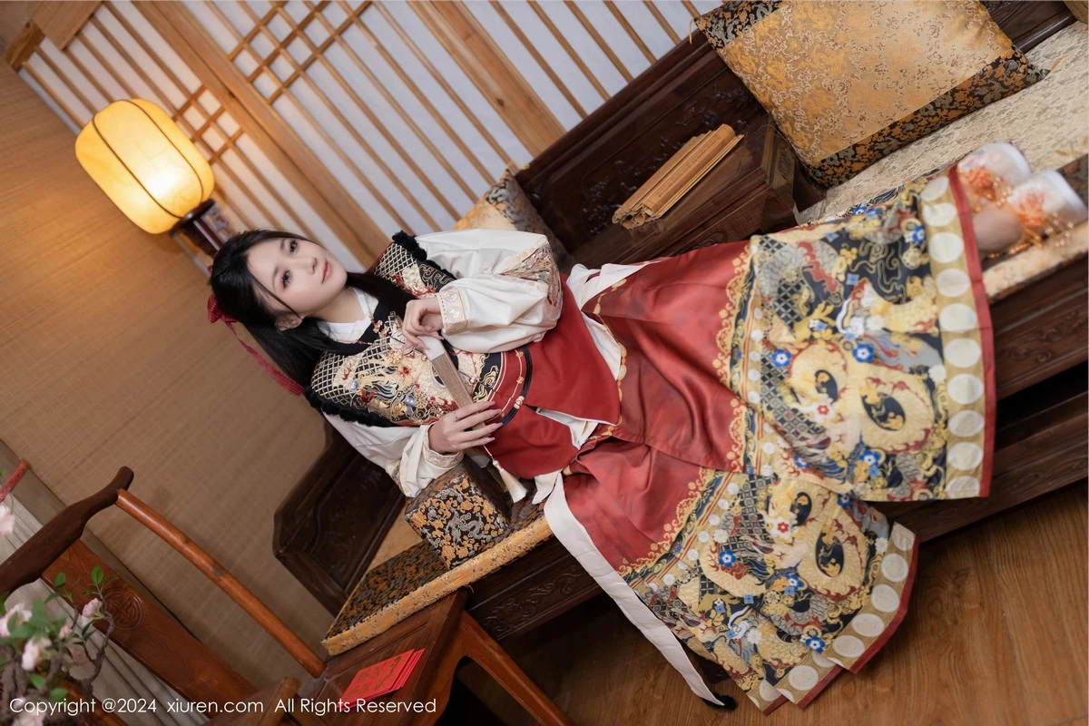 鱼子酱Fish贺新春主题红色服饰露红布兜秀曼妙身姿绝美写真 第 5 张