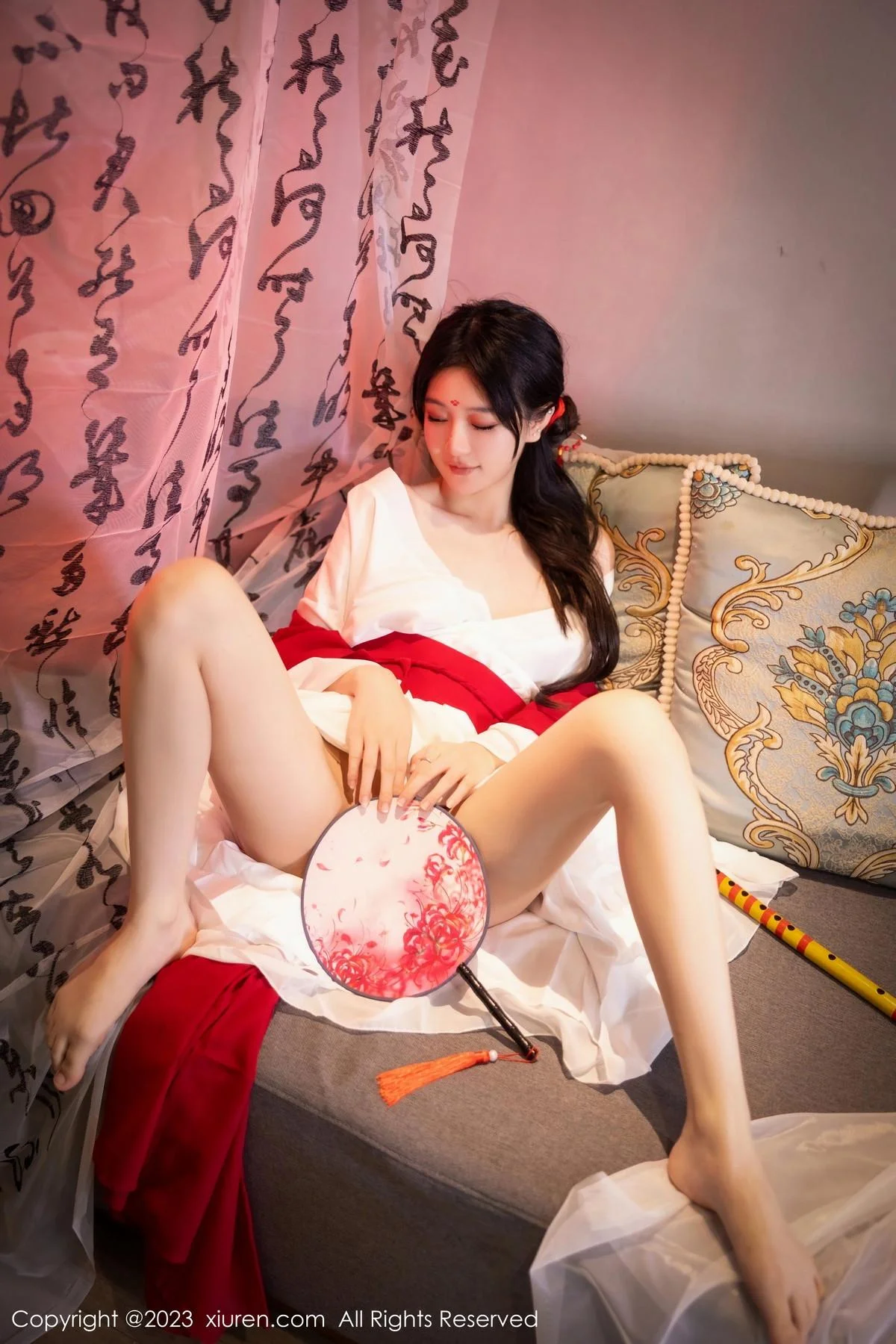 幼幼私房古风场景性感红色古装服半脱秀完美身材绝美写真 第 18 张