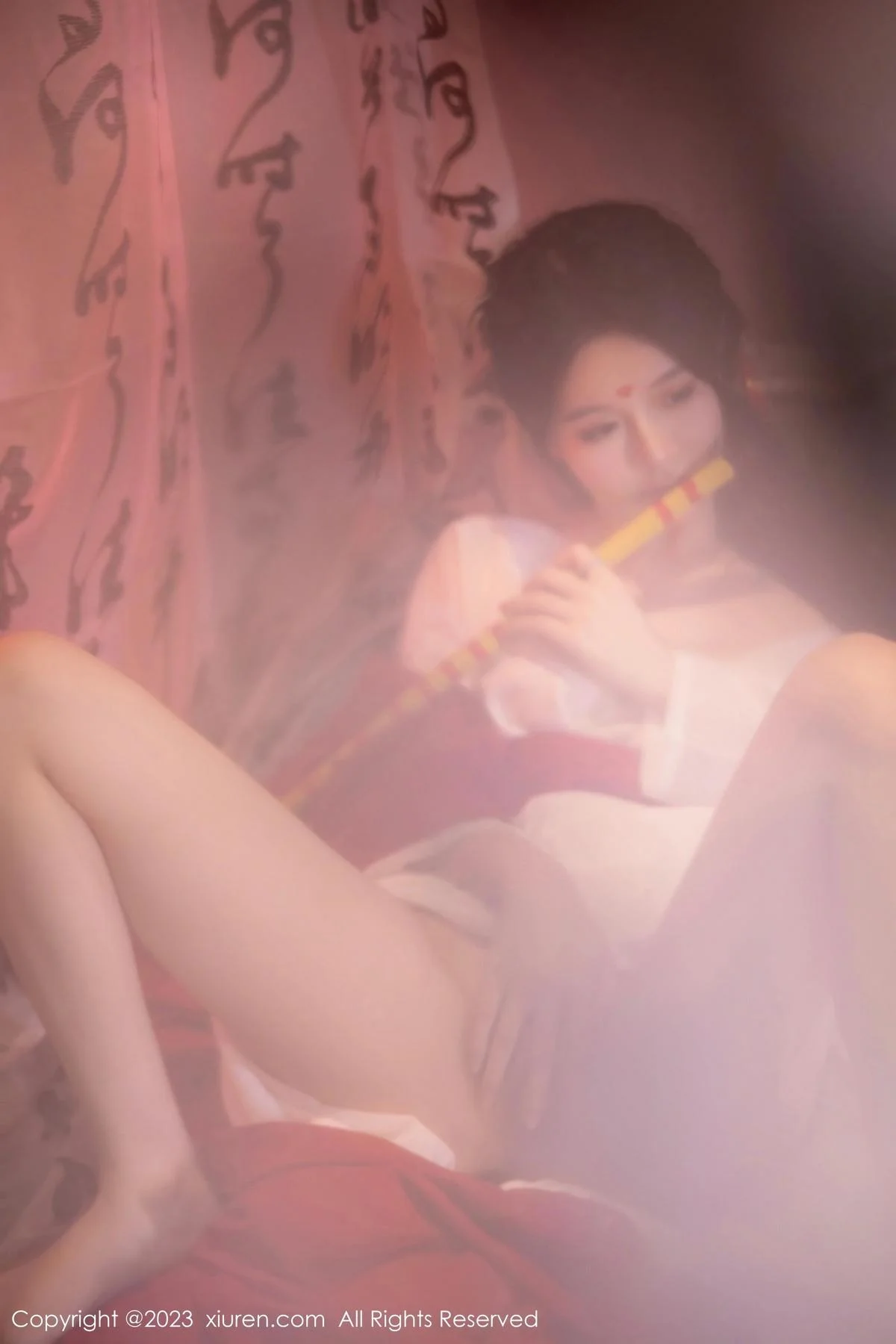 幼幼私房古风场景性感红色古装服半脱秀完美身材绝美写真 第 26 张