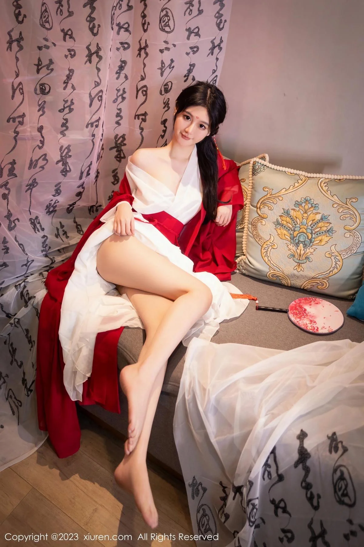 幼幼私房古风场景性感红色古装服半脱秀完美身材绝美写真 第 6 张