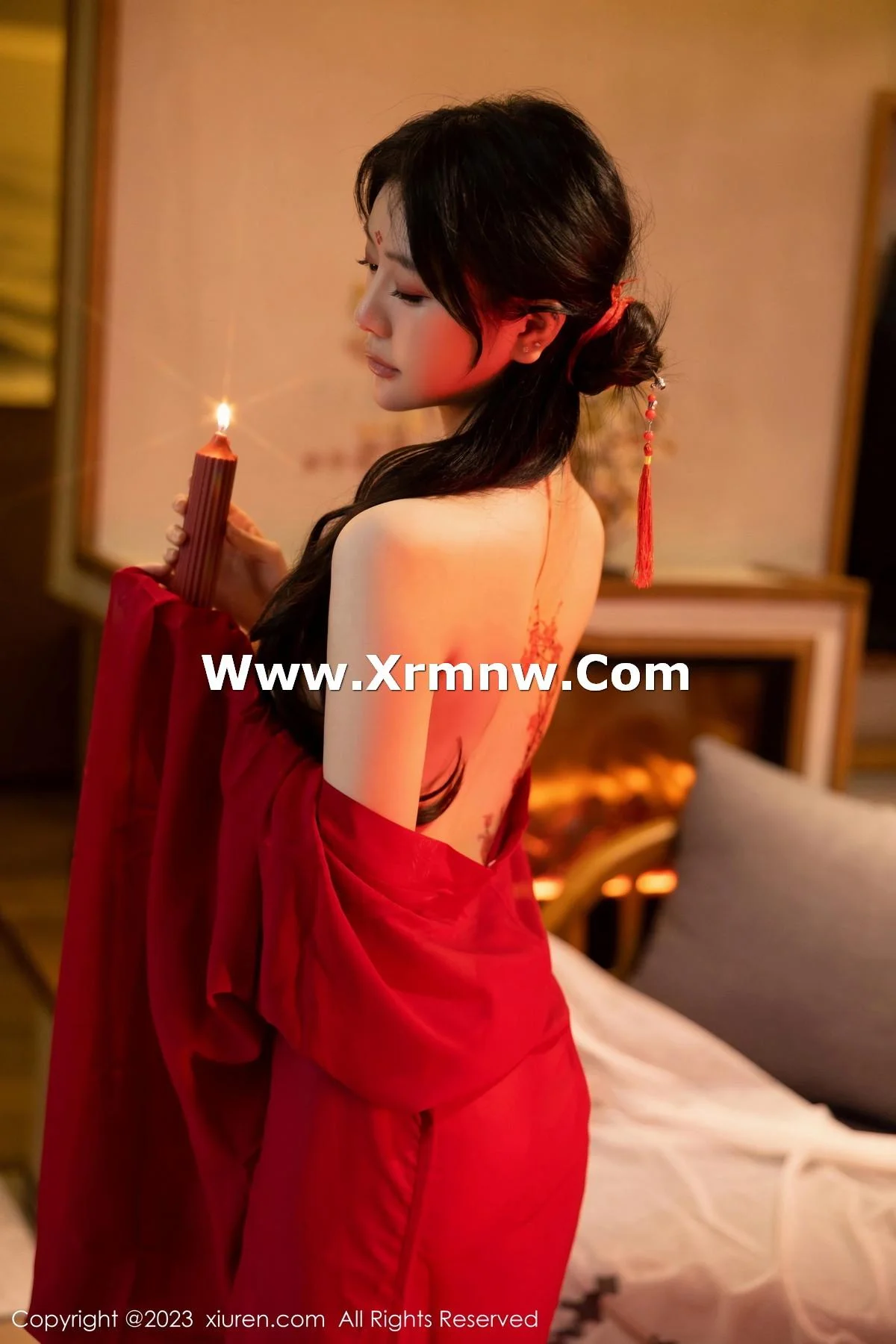 幼幼私房古风场景性感红色古装服半脱秀完美身材绝美写真 第 64 张