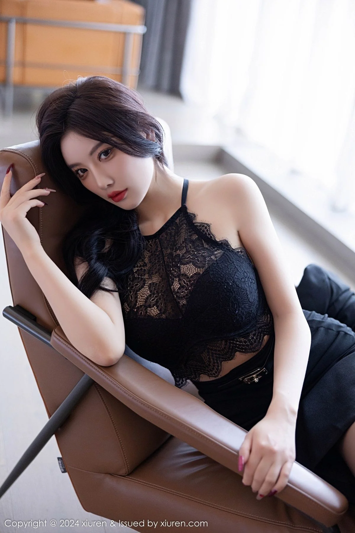 杨晨晨Yome性感黑色OL露蕾丝内衣配超薄黑丝极致魅惑写真 第 51 张