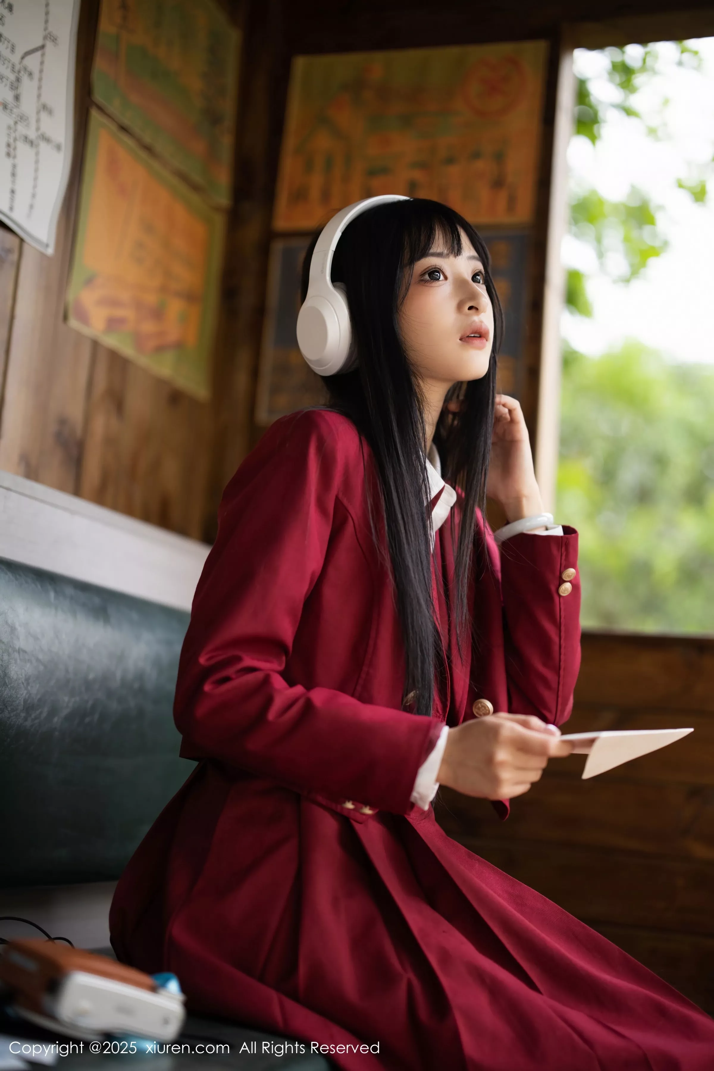 茂木希子性感红色裙子配肉色丝袜秀完美曲线绝美写真 第 20 张