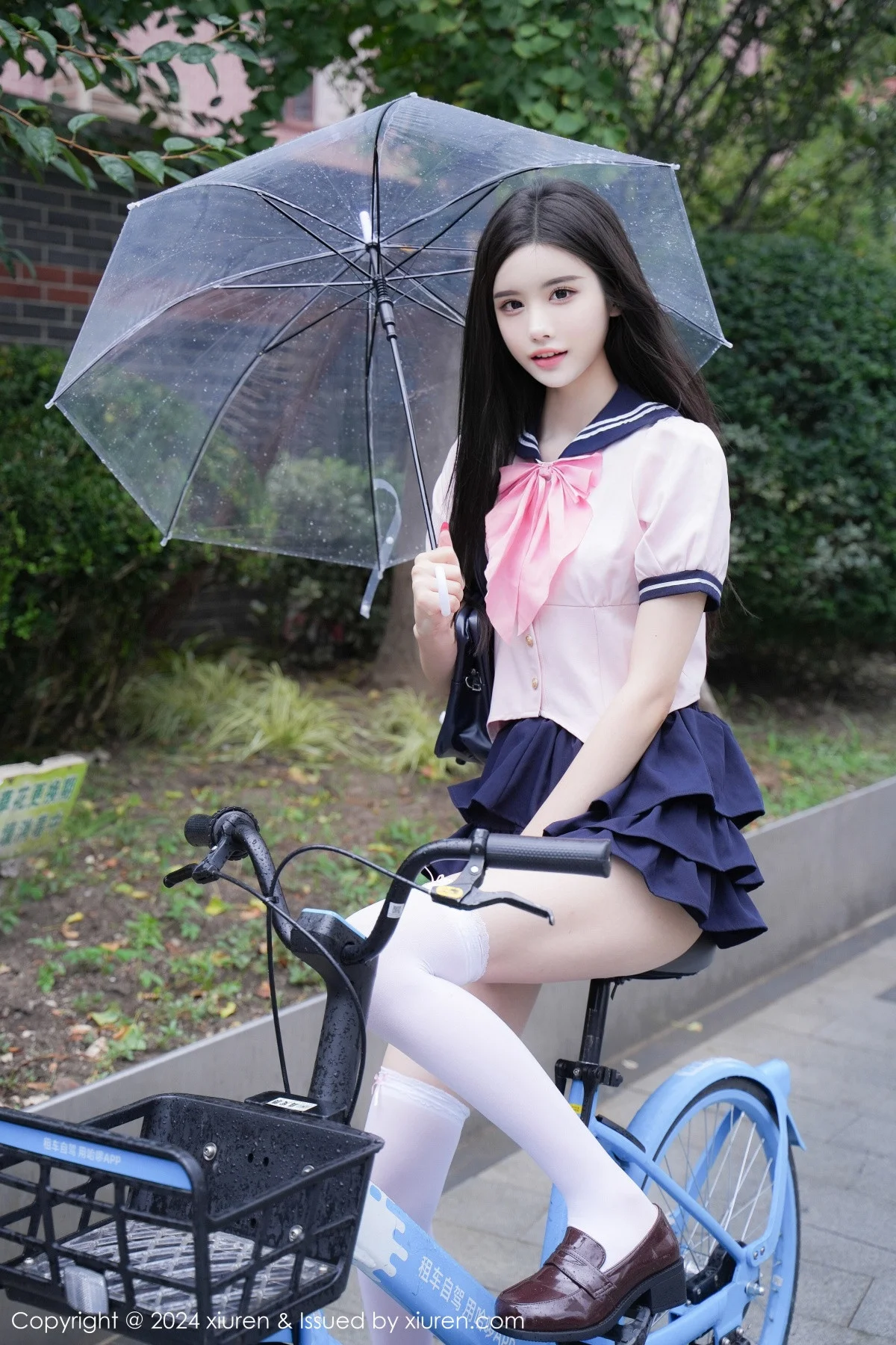 Erikaki性感粉色JK制服配白色丝袜秀翘臀美腿撩人绝美写真 第 84 张