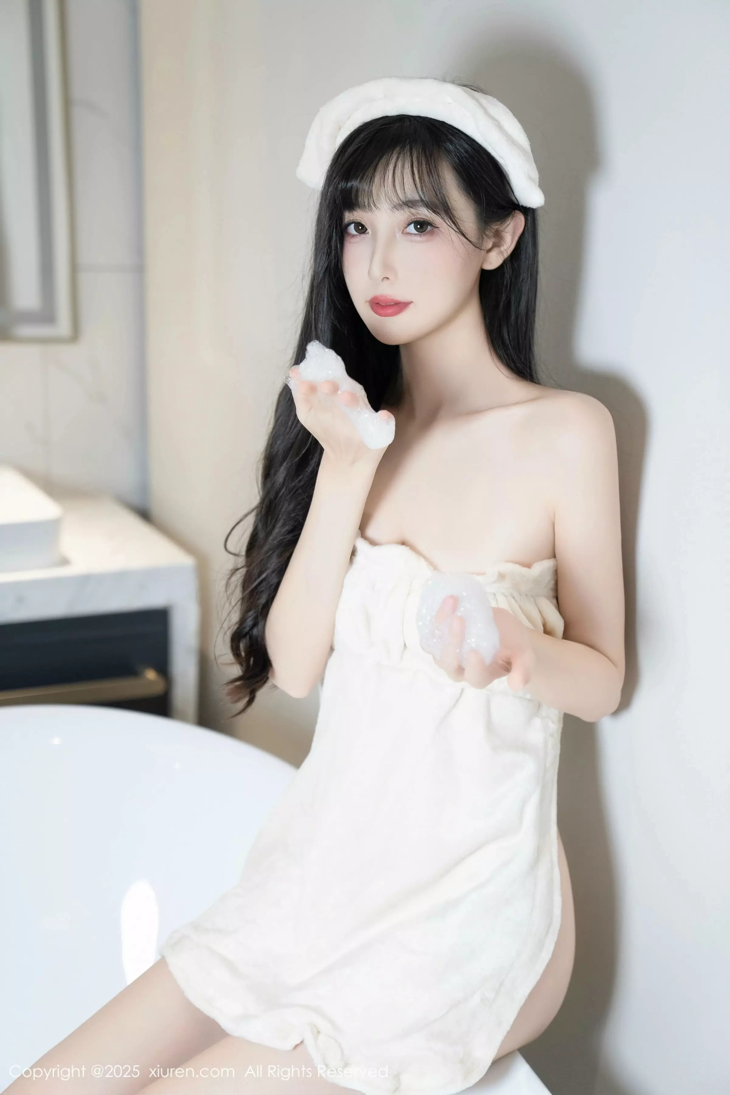 樱桃小阑子浴室场景性感白色浴袍配原色丝袜秀美腿绝美写真 第 101 张