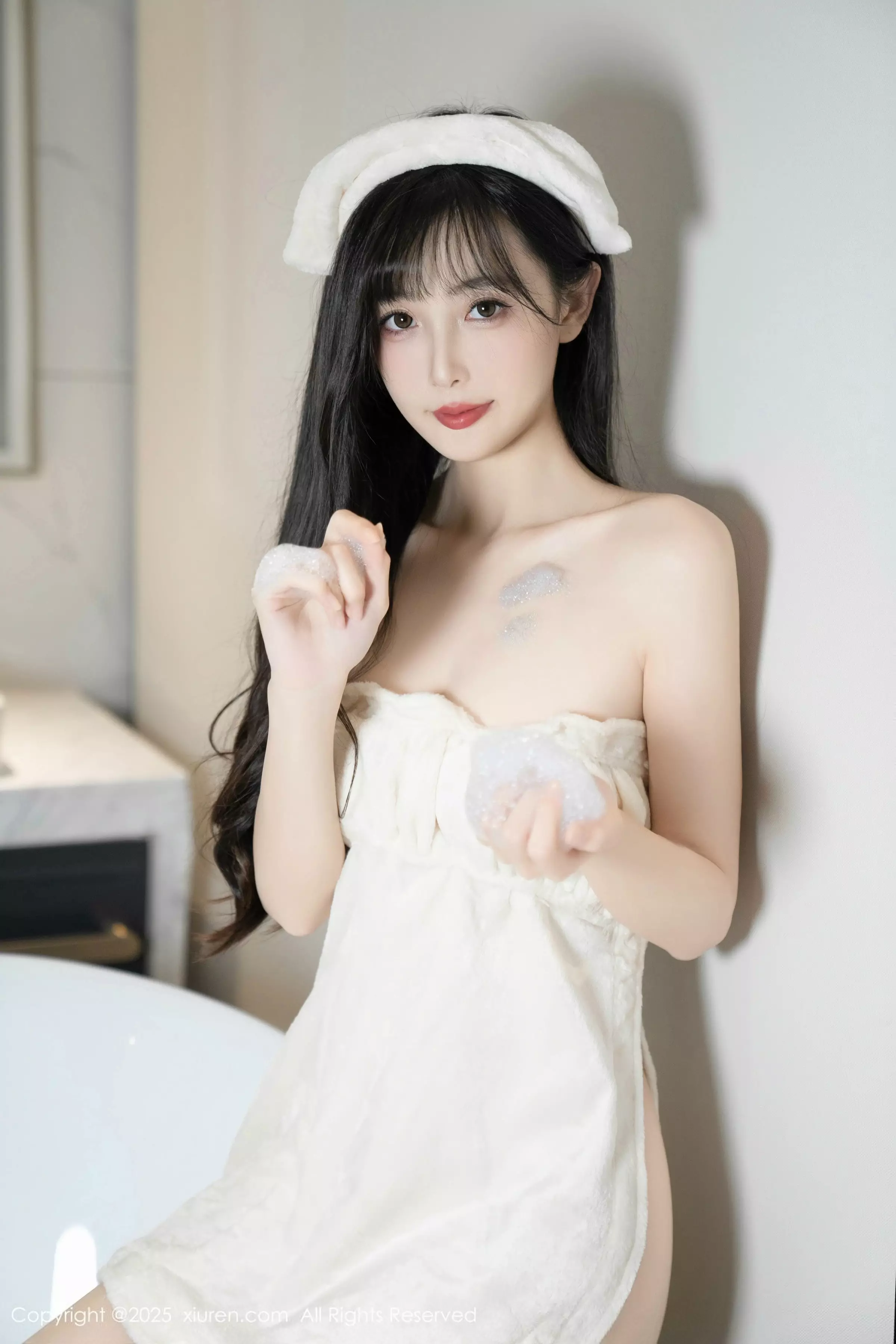 樱桃小阑子浴室场景性感白色浴袍配原色丝袜秀美腿绝美写真 第 104 张