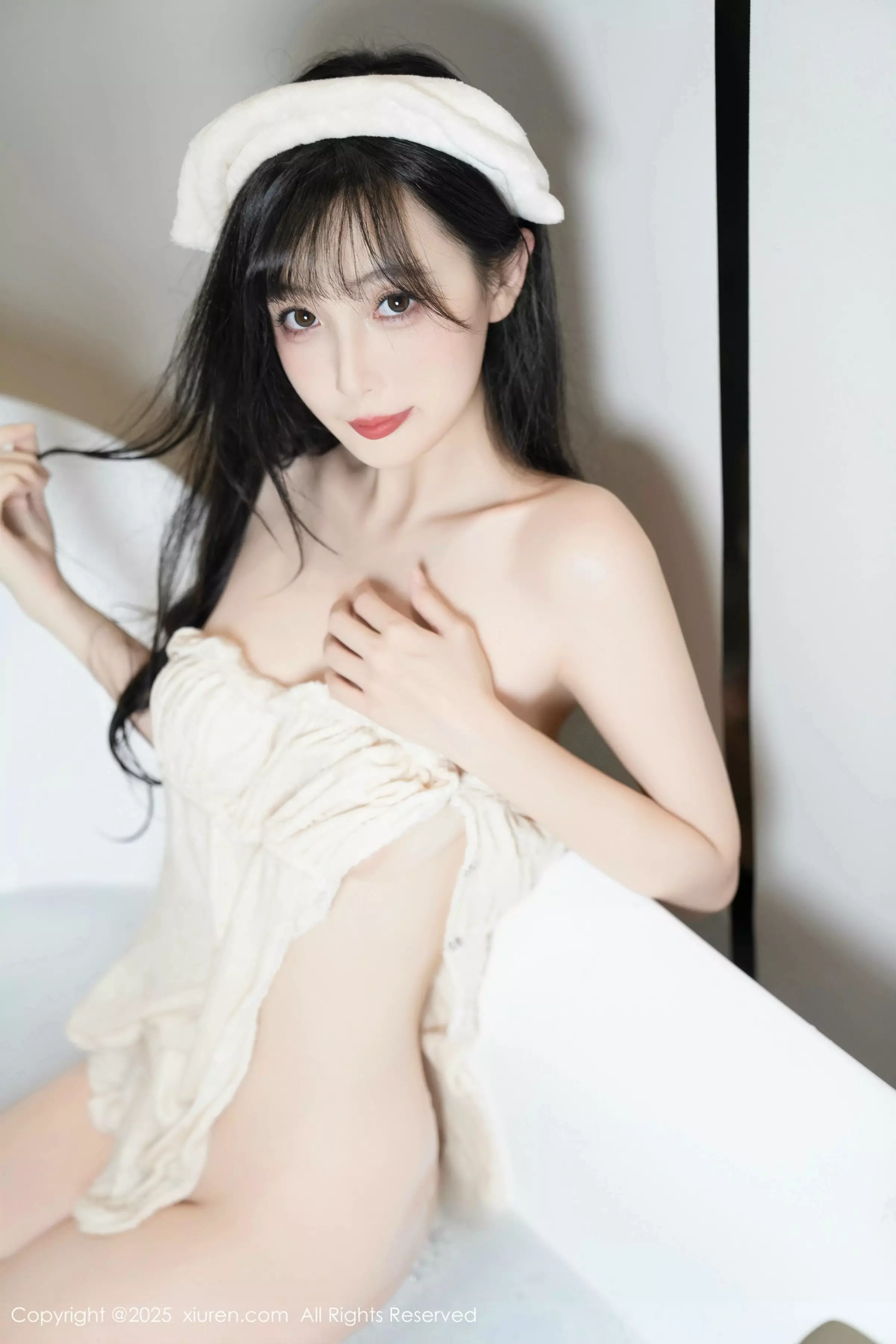 樱桃小阑子浴室场景性感白色浴袍配原色丝袜秀美腿绝美写真 第 166 张
