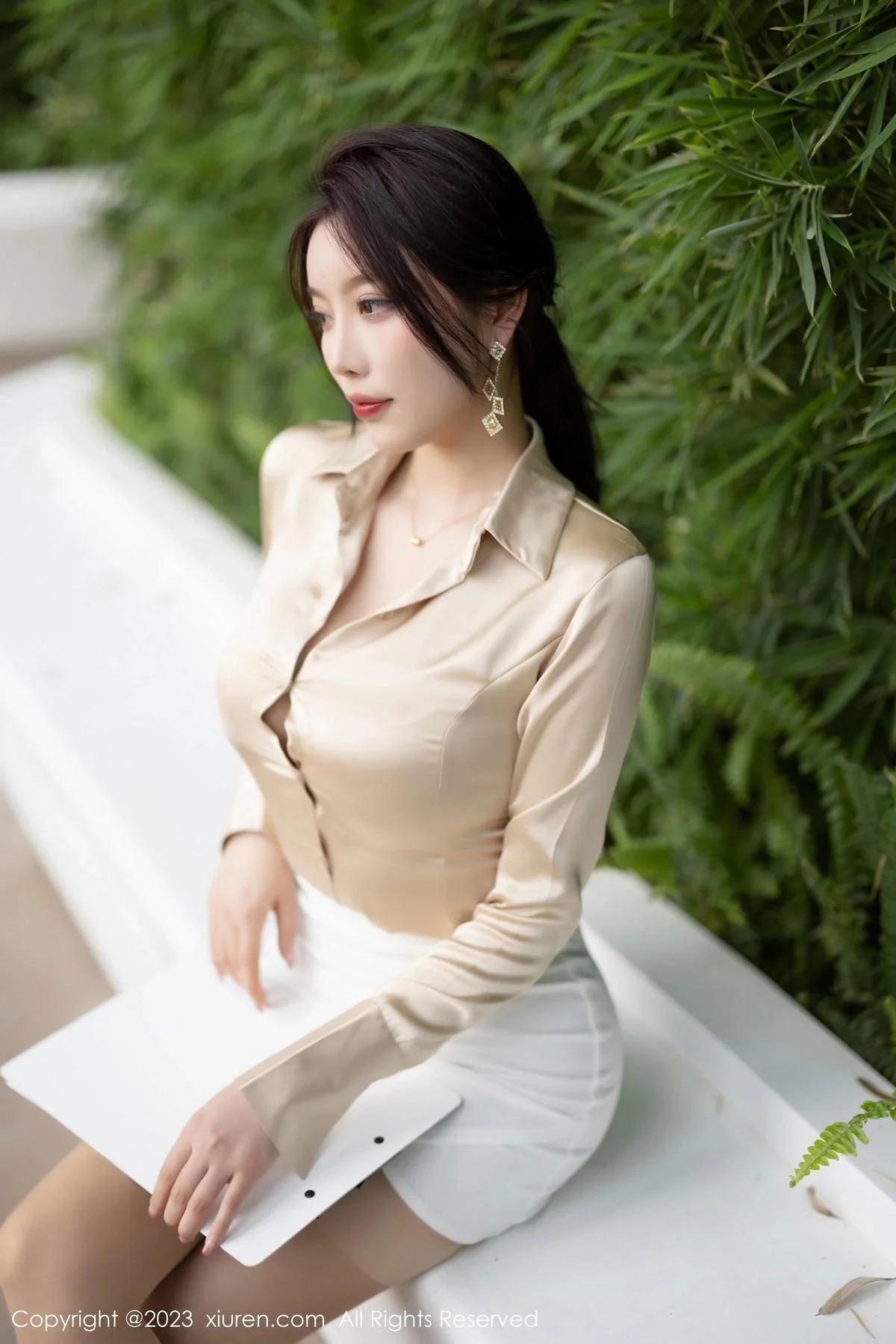 杨晨晨Yome脱职业装露性感白色蕾丝情趣内衣完美绝美写真 第 7 张