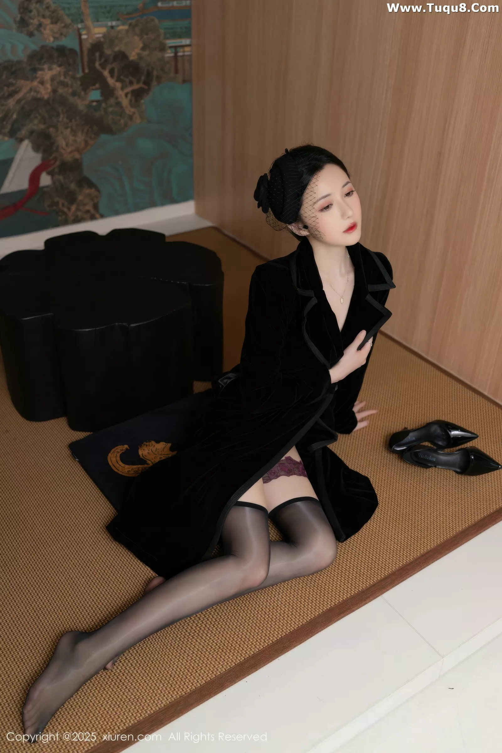 鱼子酱Fish性感黑色情趣内衣配黑丝吊袜秀曼妙身姿绝美写真 第 18 张