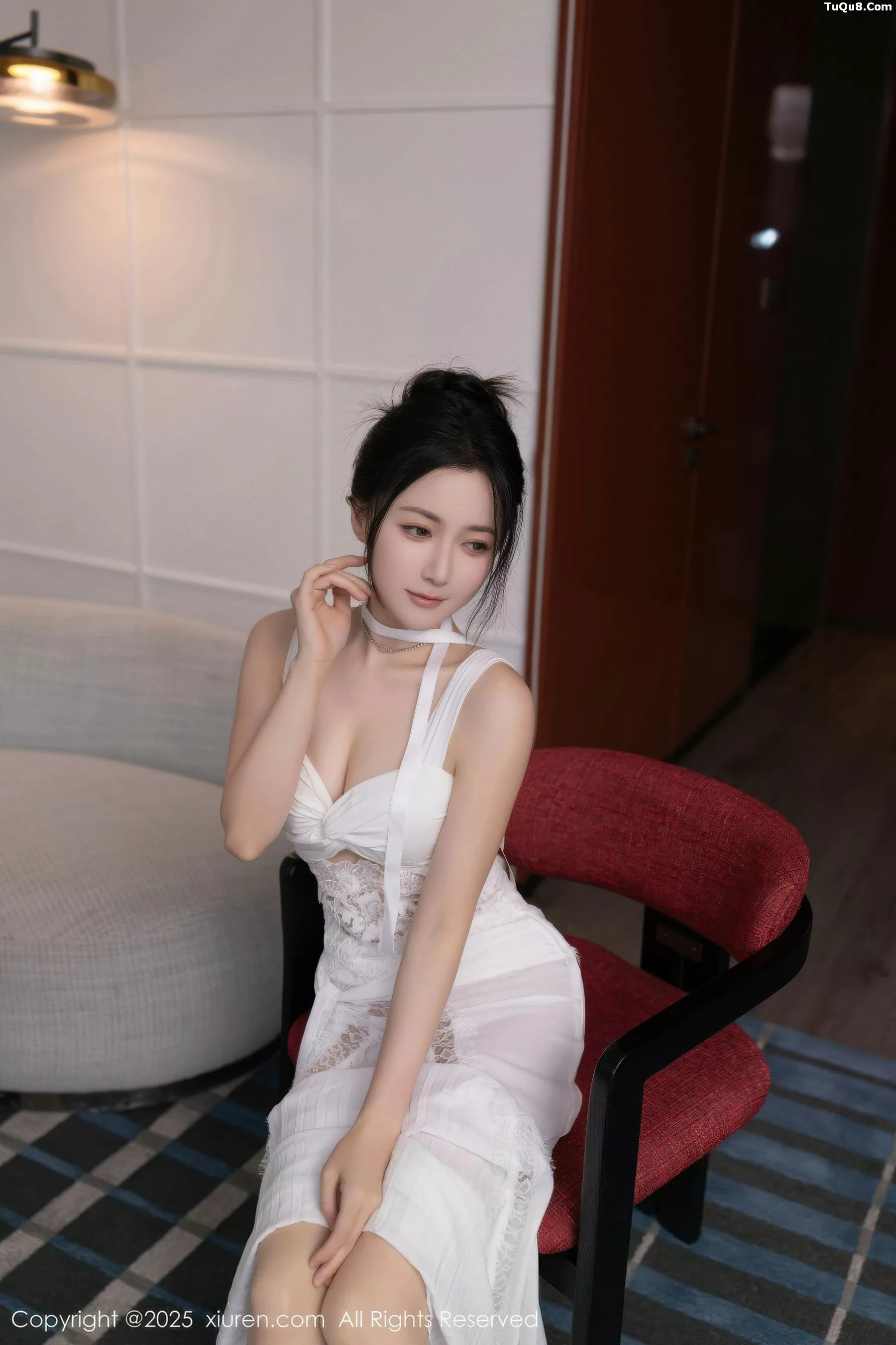 鱼子酱Fish性感白色长裙配超薄无内肉丝秀曼妙身姿绝美写真 第 23 张