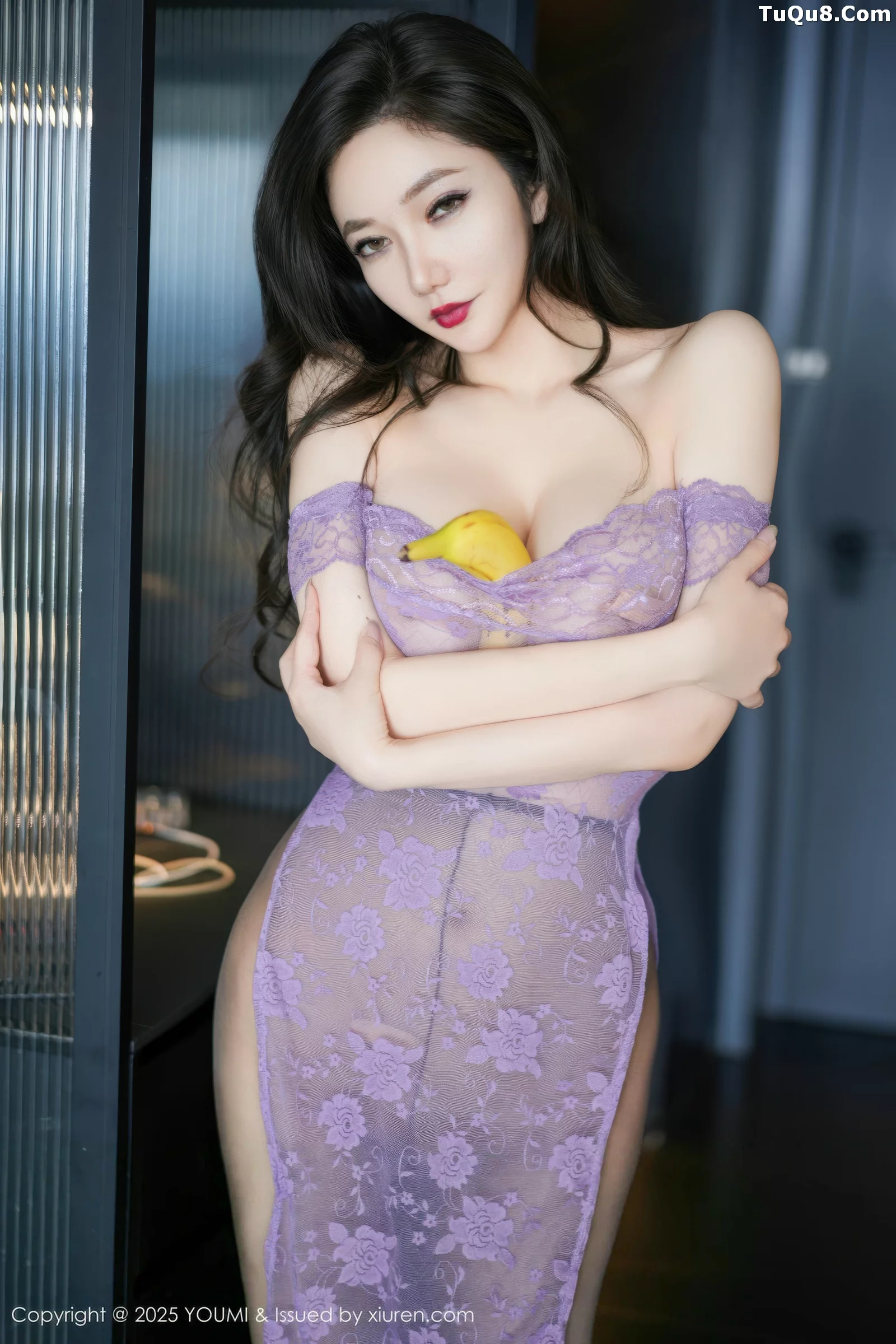 心妍小公主性感紫色情趣服饰配超薄黑丝秀丰满身材绝美写真 第 45 张