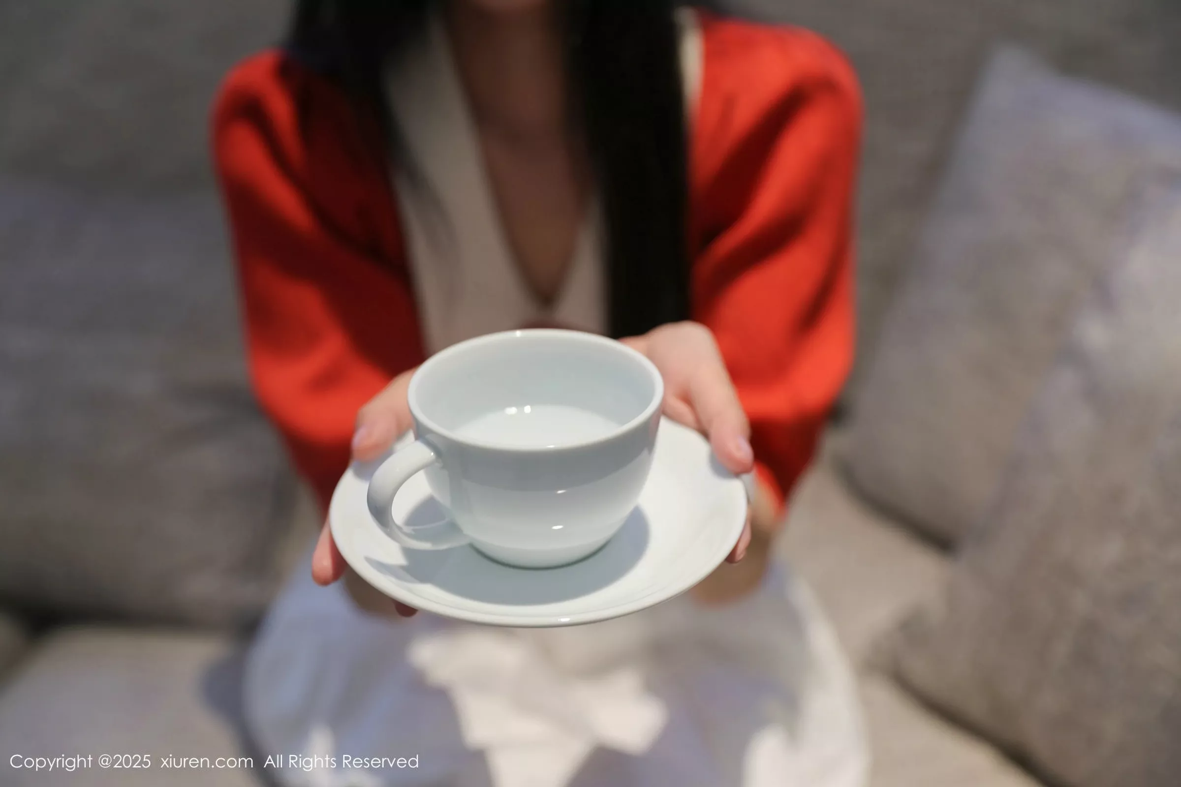茂木希子性感橙T露白色内衣配超薄肉丝秀完美身材绝美写真 第 44 张