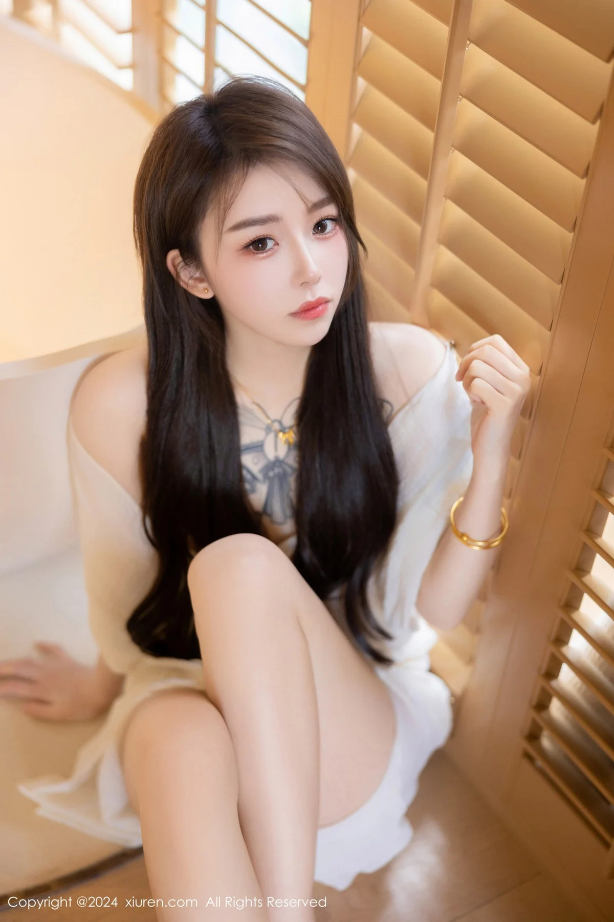 夏竹性感浅色连衣裙+白色薄纱服饰秀曼妙身姿绝美写真 第 34 张