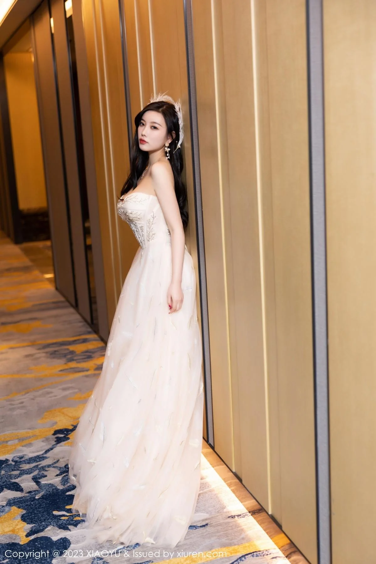 杨晨晨Yome生日主题脱连衣长裙露火辣身材极致绝美写真 第 12 张