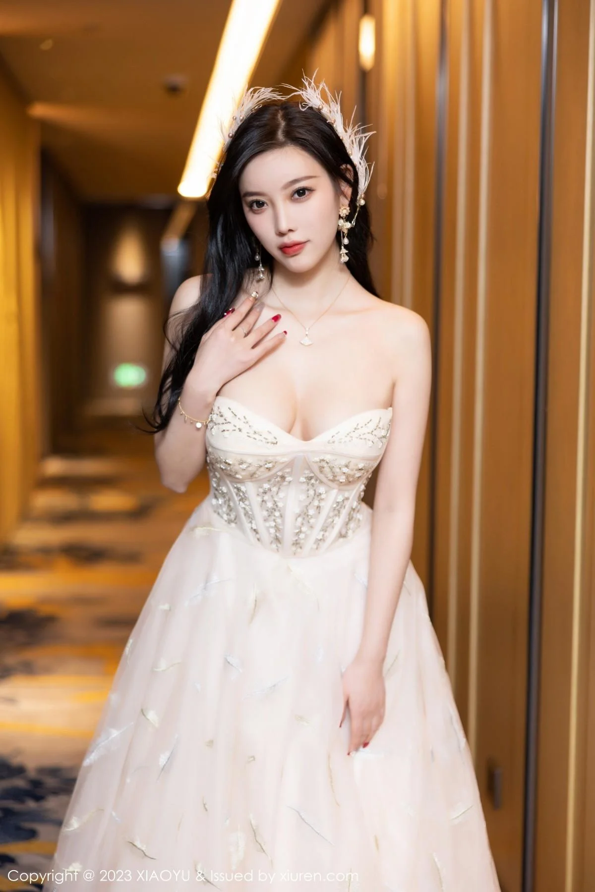 杨晨晨Yome生日主题脱连衣长裙露火辣身材极致绝美写真 第 3 张