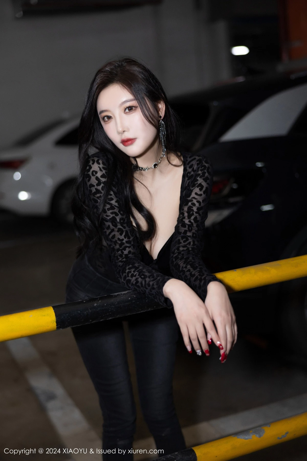 杨晨晨Yome黑色豹纹配牛仔裤露性感黑色内衣完美绝美写真 第 45 张