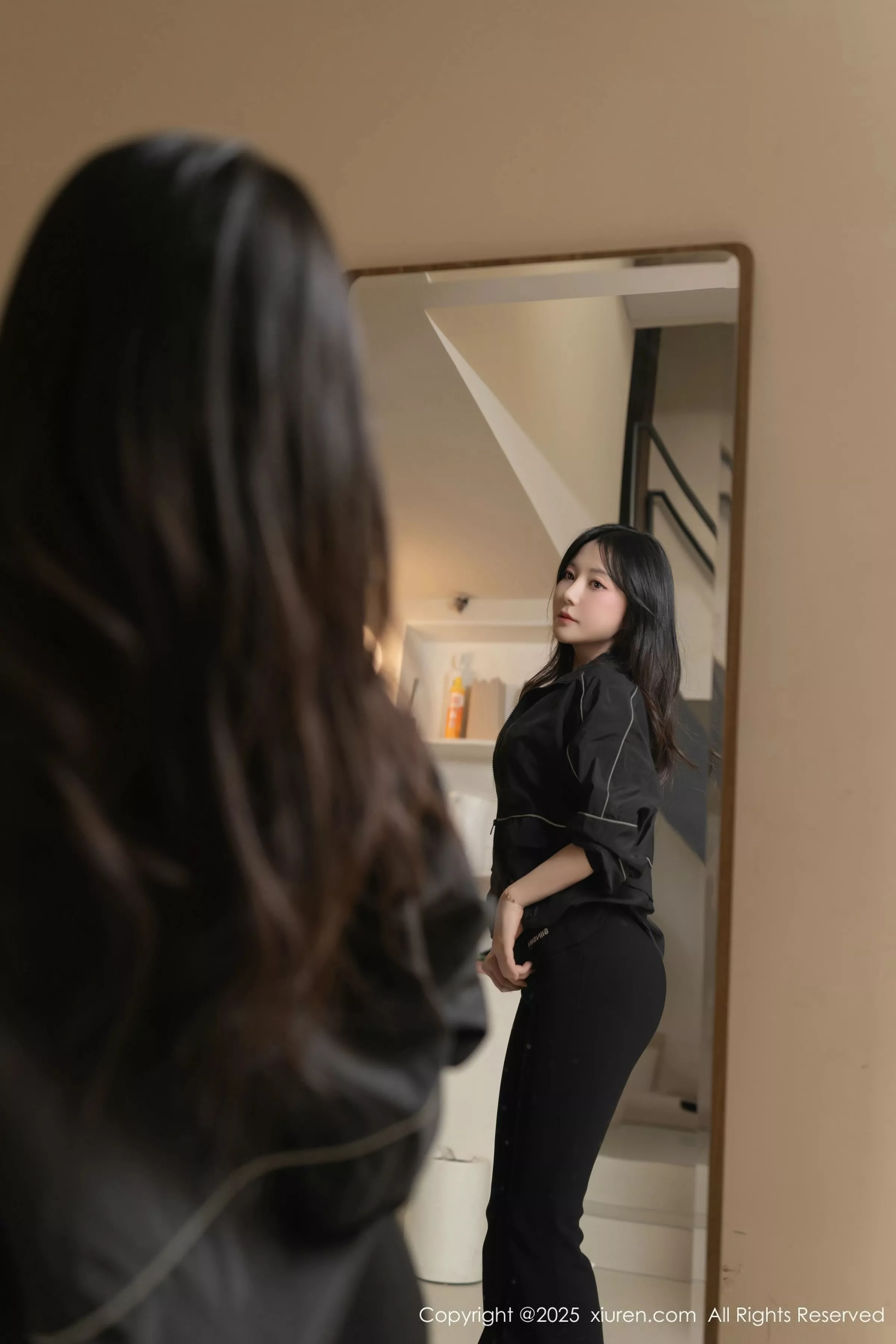 鱼子酱Fish性感黑色运动服露白色内衣秀曼妙身材绝美写真 第 13 张